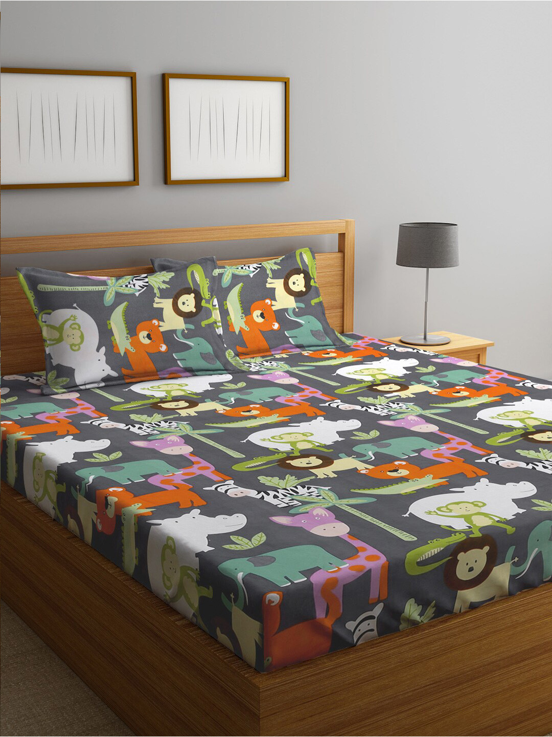 

KLOTTHE Grey & White Conversational-Printed 300TC Double Bedsheet with 2 Pillow Covers
