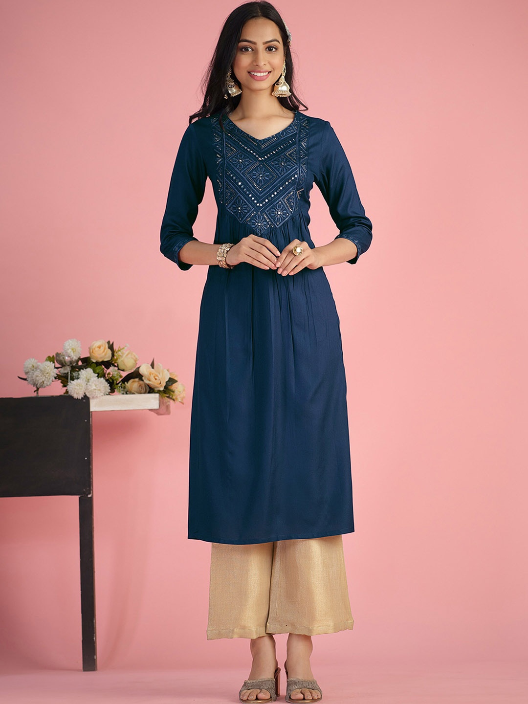 

Sangria Navy Blue & Silver-Toned Geometric Embroidered Mirror Work Straight Kurta