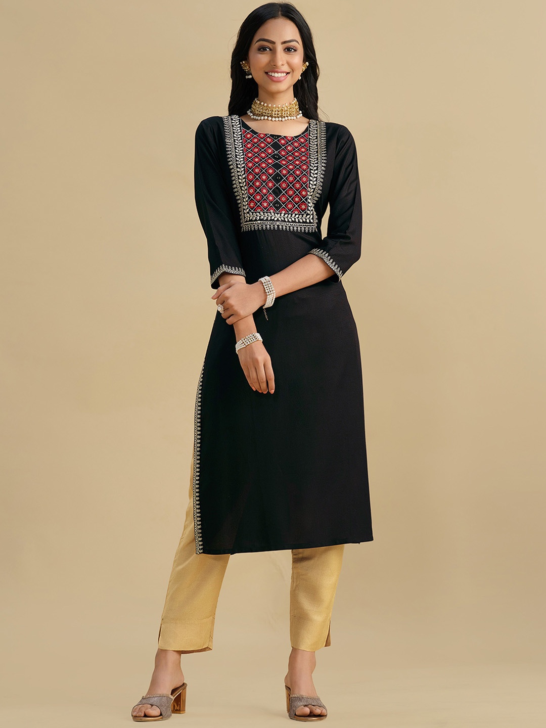 

Sangria Black Ethnic Motifs Yoke Design Thread work Kurta