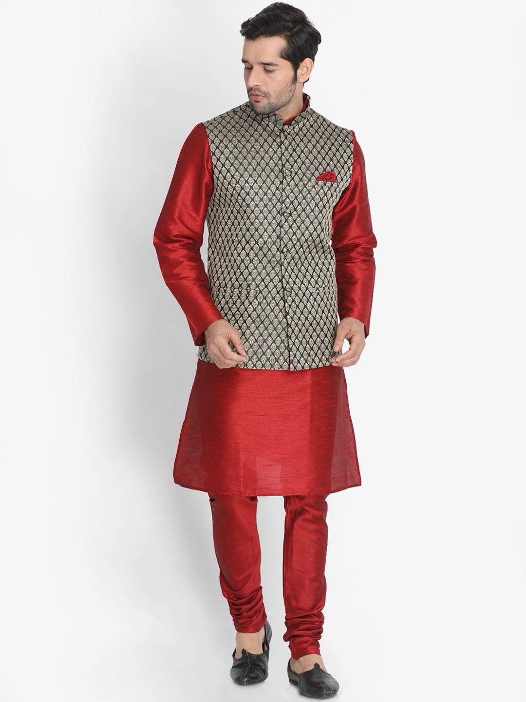 

VASTRAMAY Mandarin Collar Regular Kurta With Churidar & Nehru Jacket, Maroon