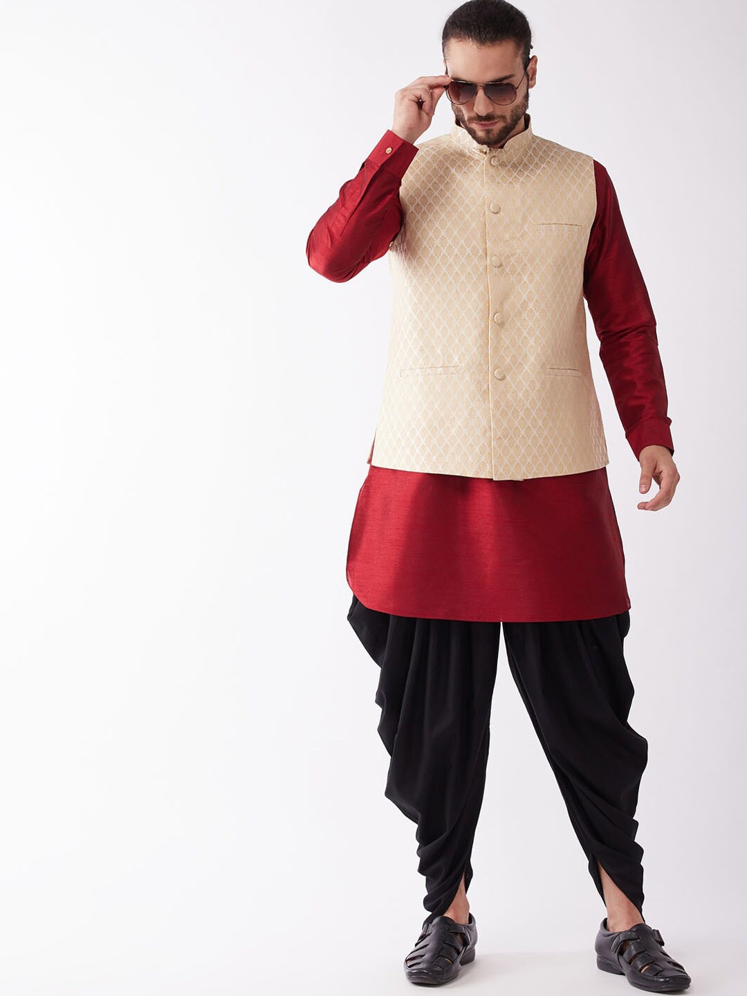 

VASTRAMAY Mandarin Collar Regular Kurta with Dhoti Pants & Woven Design Nehru Jacket, Maroon