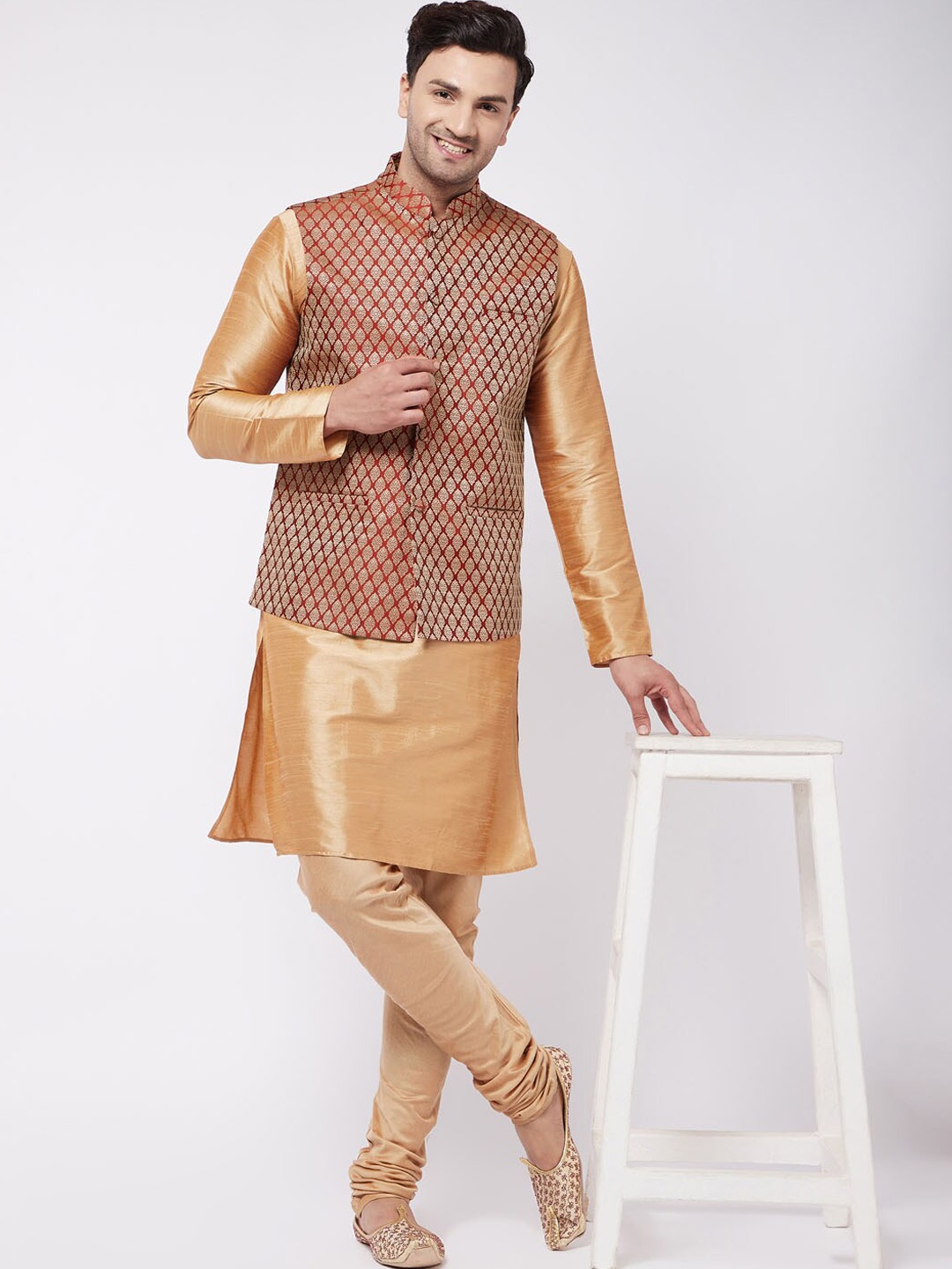 

VASTRAMAY Mandarin Collar Regular Kurta With Churidar & Nehru Jacket, Rose gold