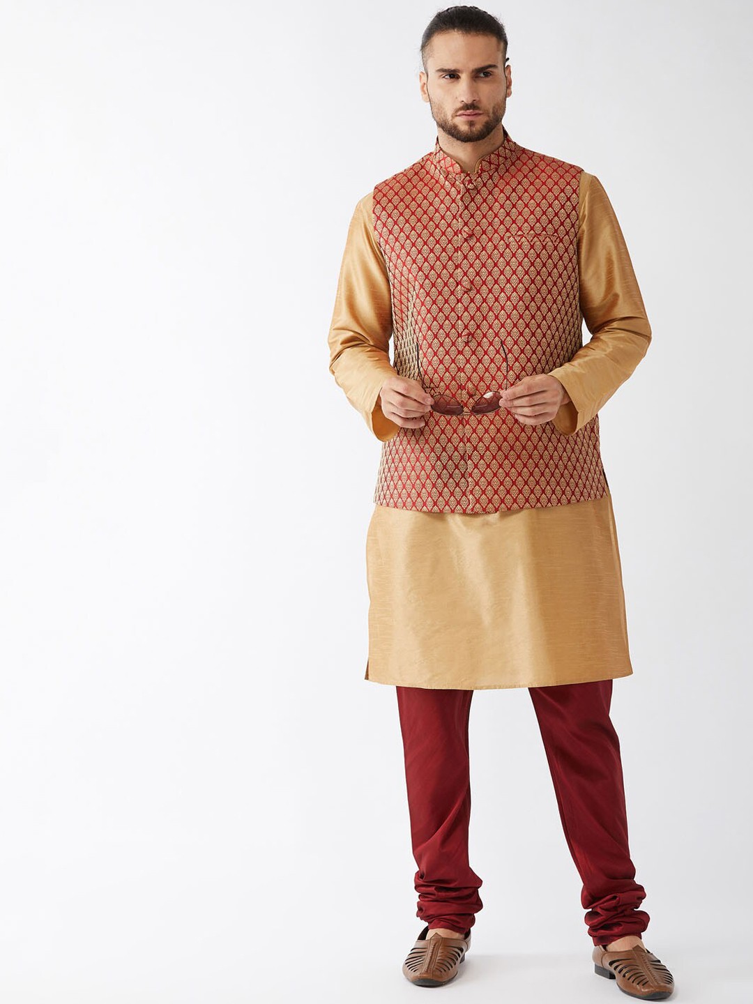 

VASTRAMAY Mandarin Collar Regular Kurta With Churidar & Nehru Jacket, Rose gold