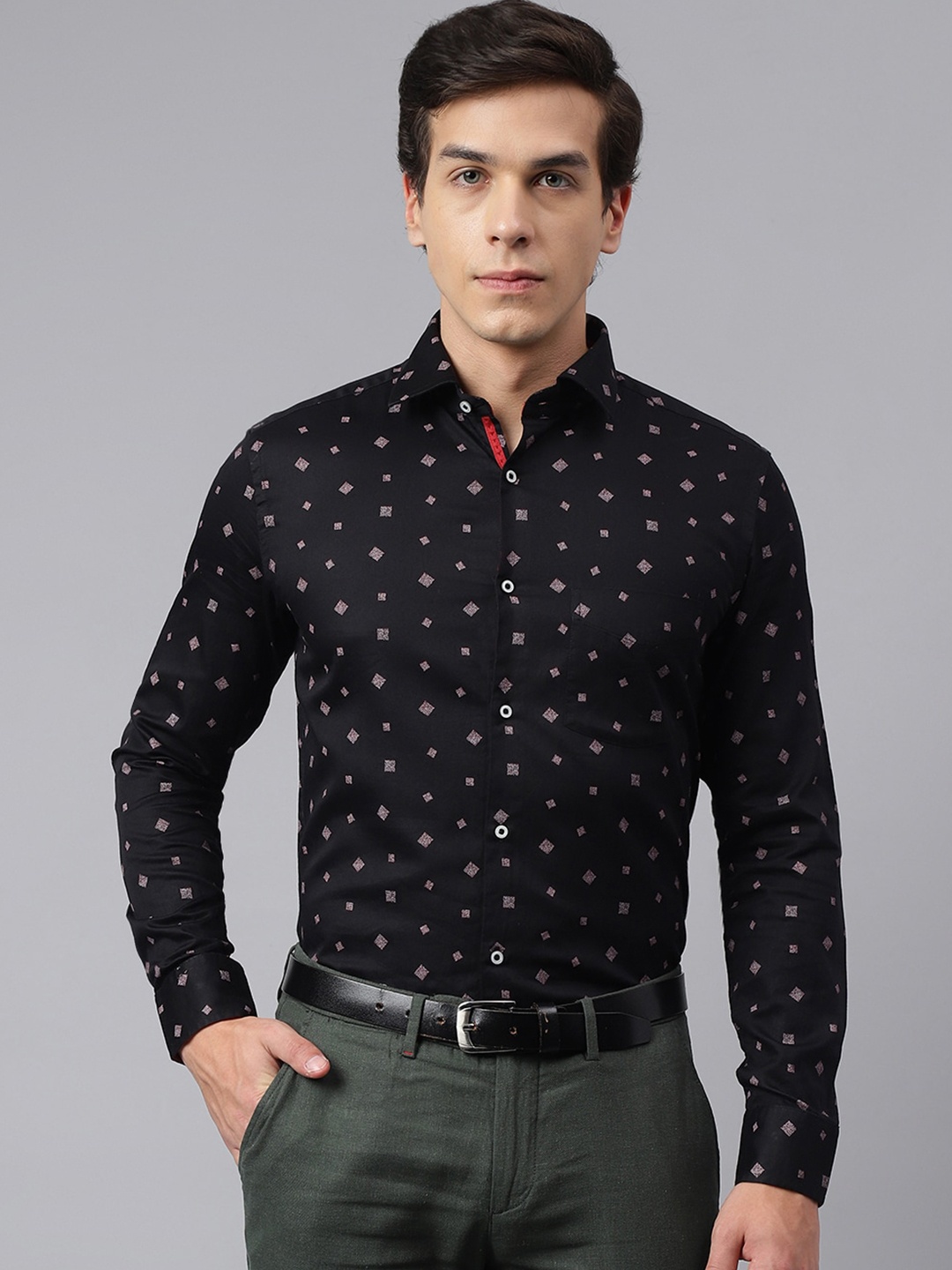 

Richlook Standard Opaque Conversational Printed Semiformal Shirt, Black