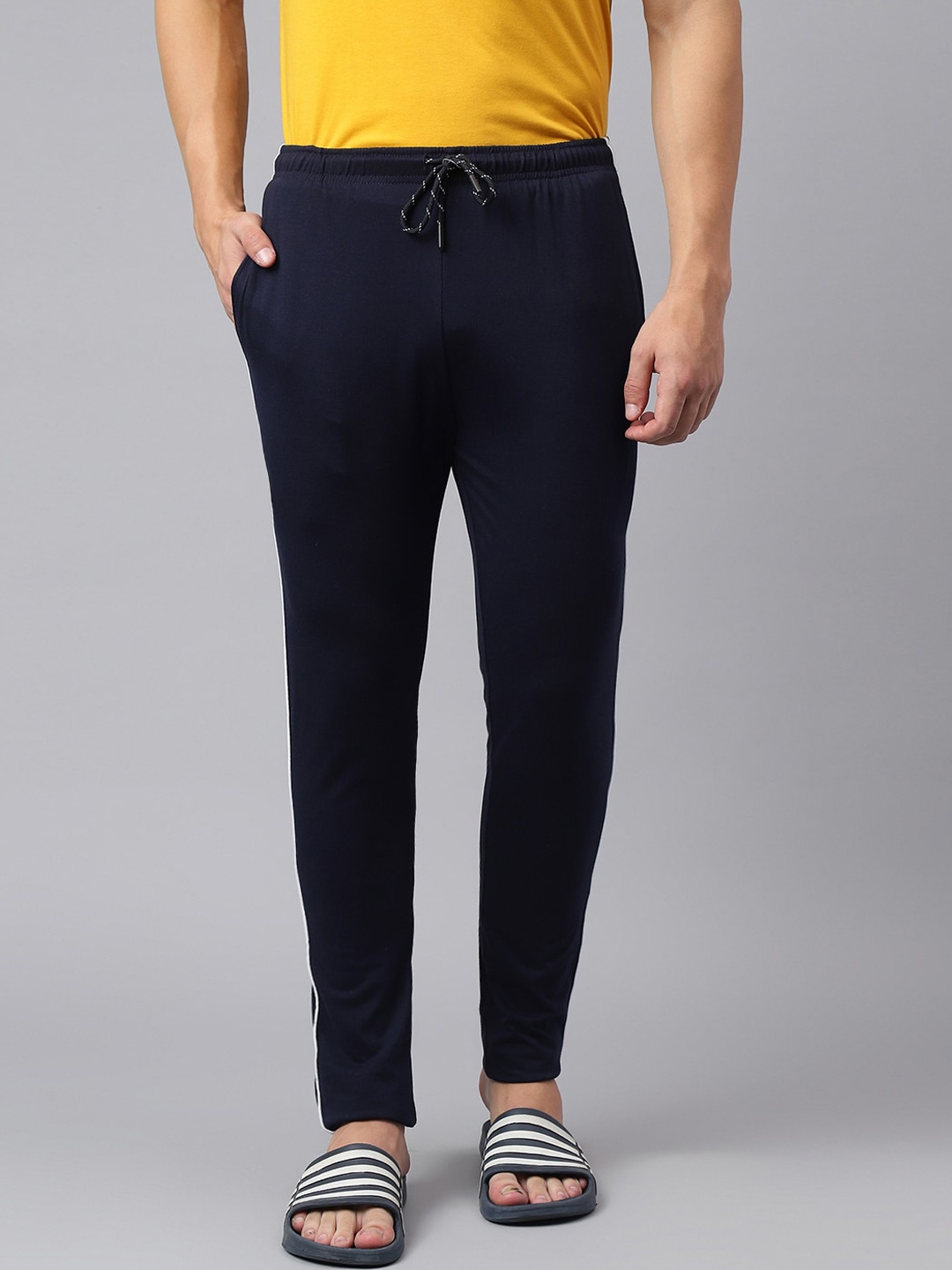 

Richlook Men Mid-Rise Cotton Track Pants, Navy blue