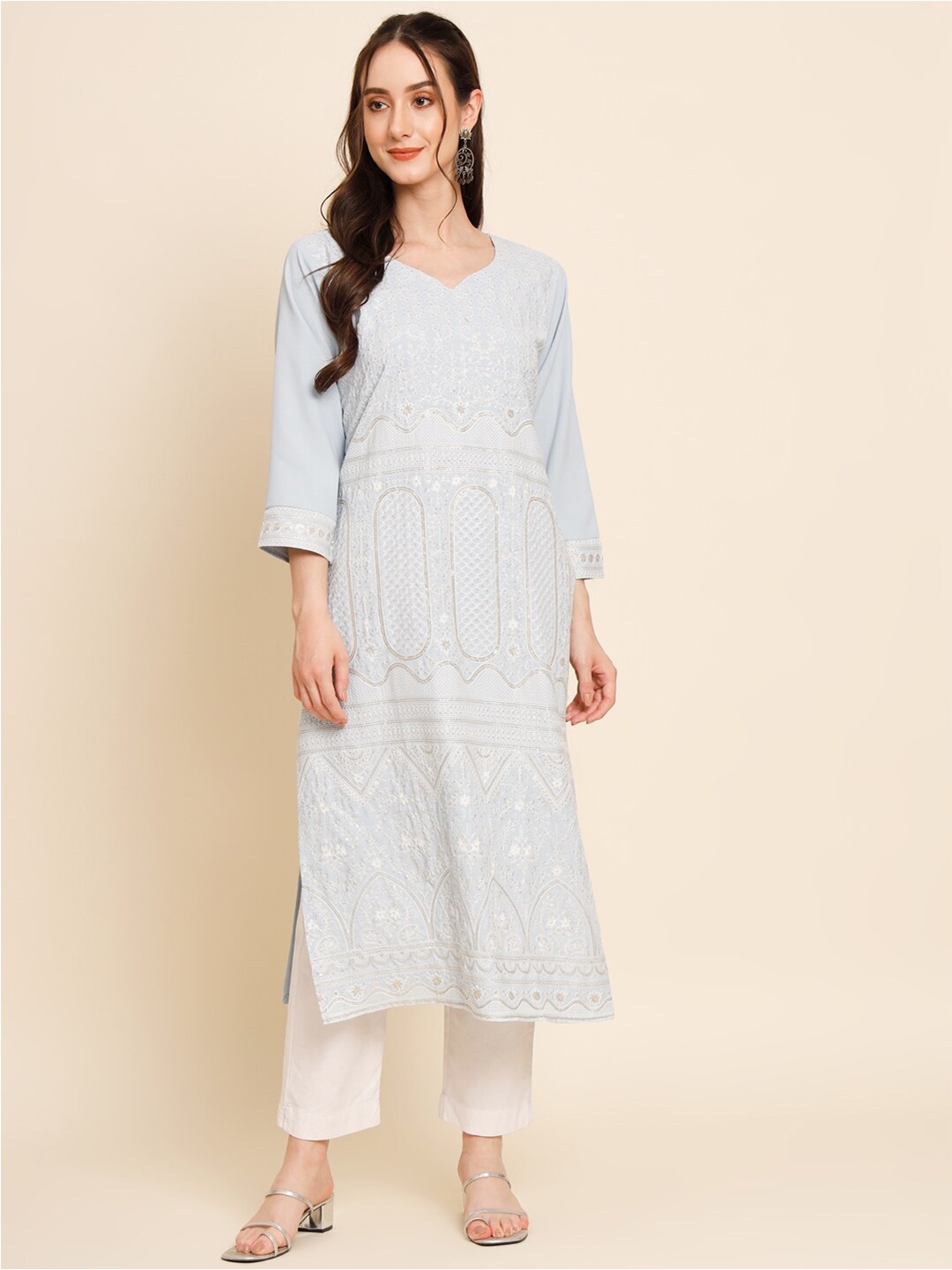

HERE&NOW Blue & Gold-Toned V-Neck Ethnic Motifs Embroidered Sequined Straight Kurta