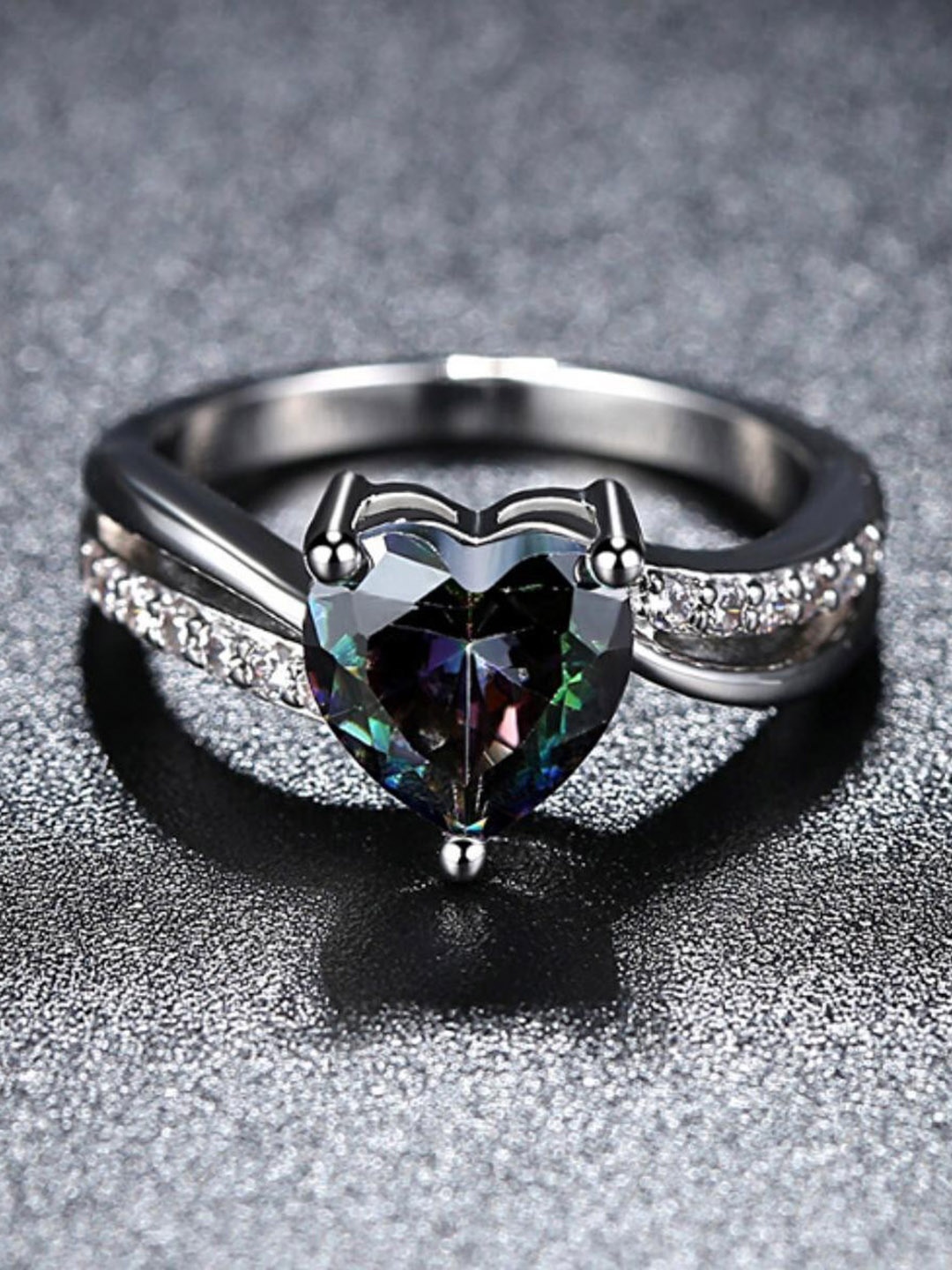 

MYKI Sizzling Silver-Plated Cubic Zirconia-Studded Heart Shaped Ring