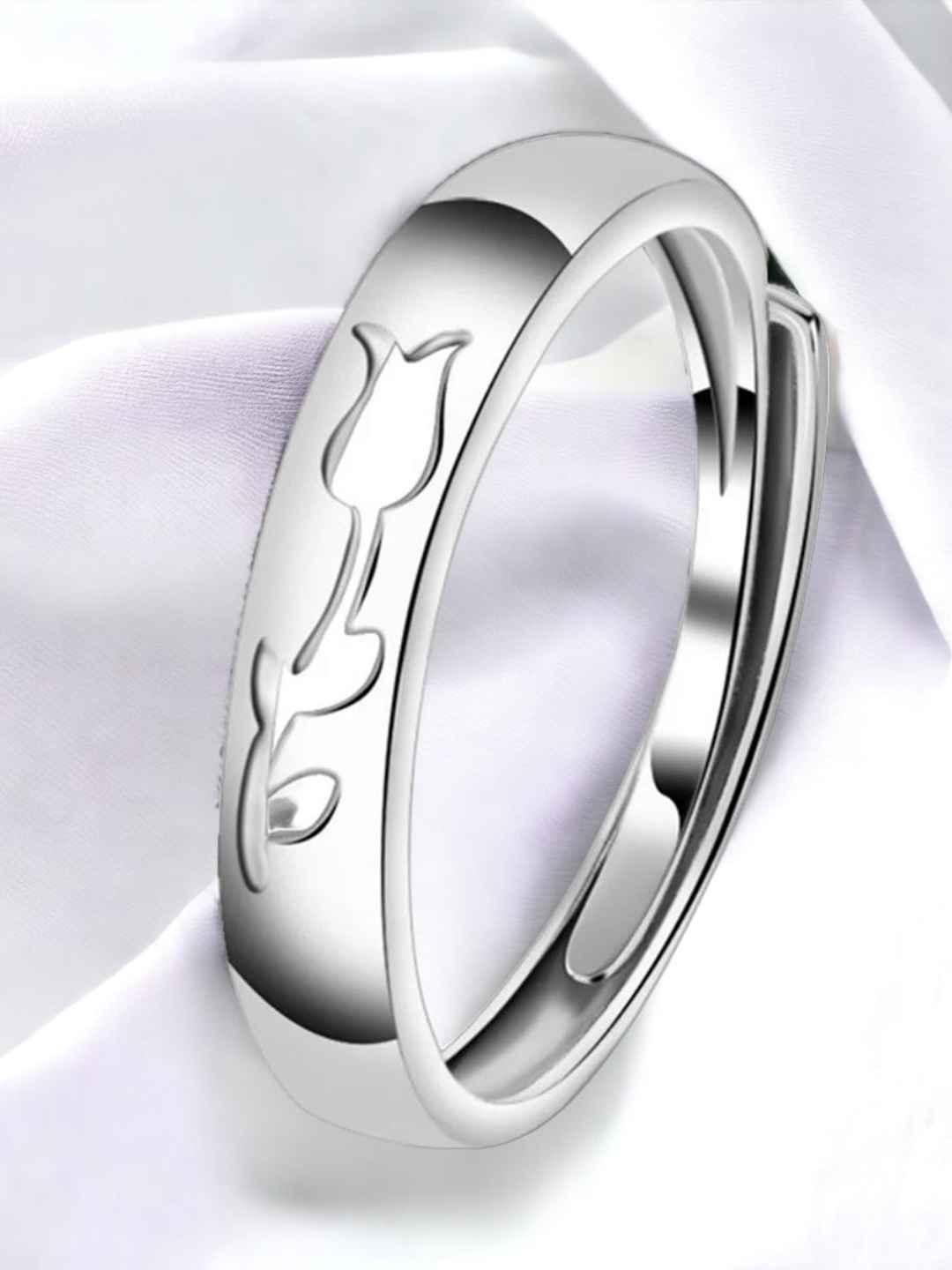 

MYKI Silver-Plated Rose Engraved Adjustable Finger Ring