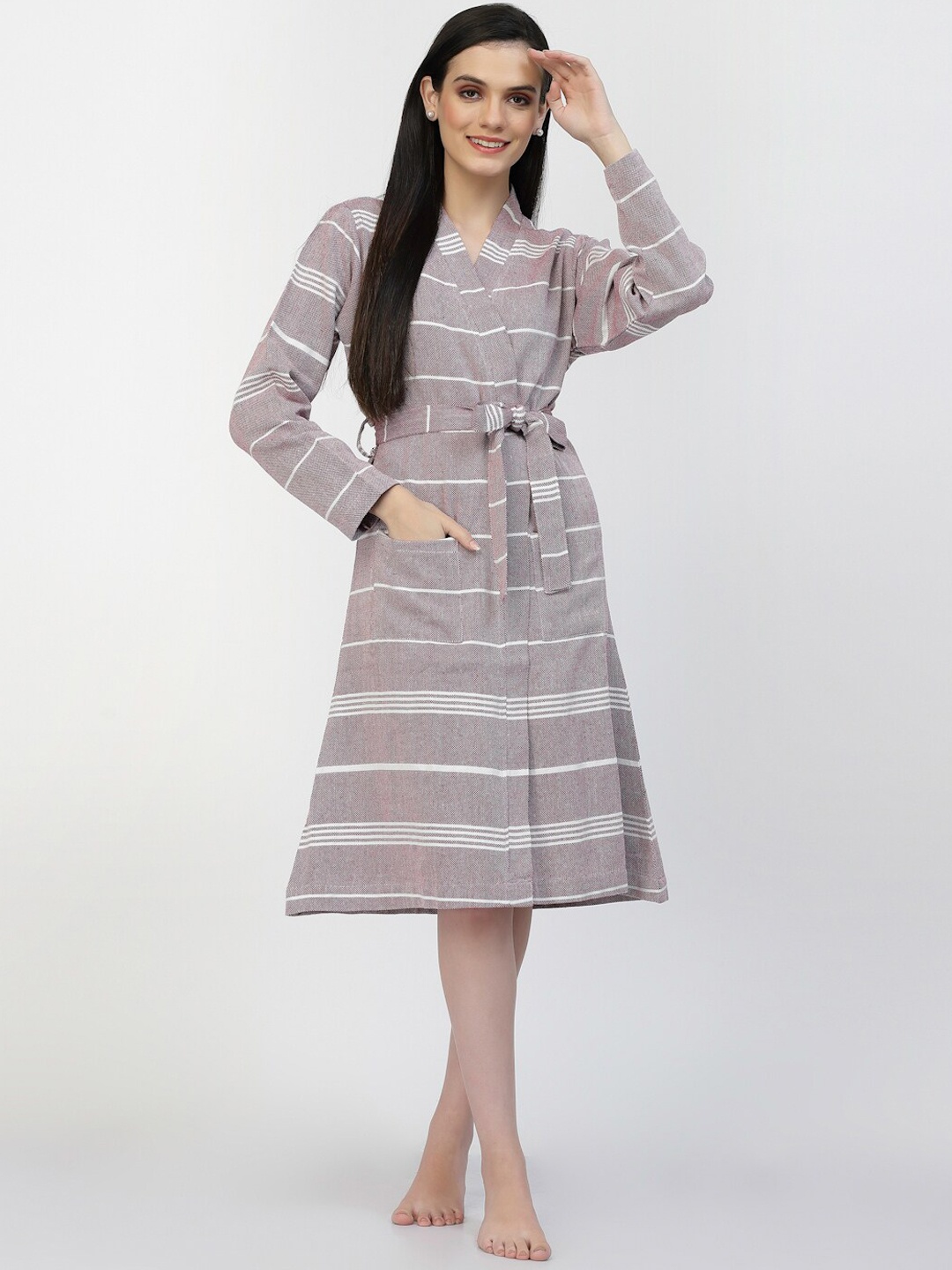 

KLOTTHE Women Striped Cotton Bath Robe, Brown