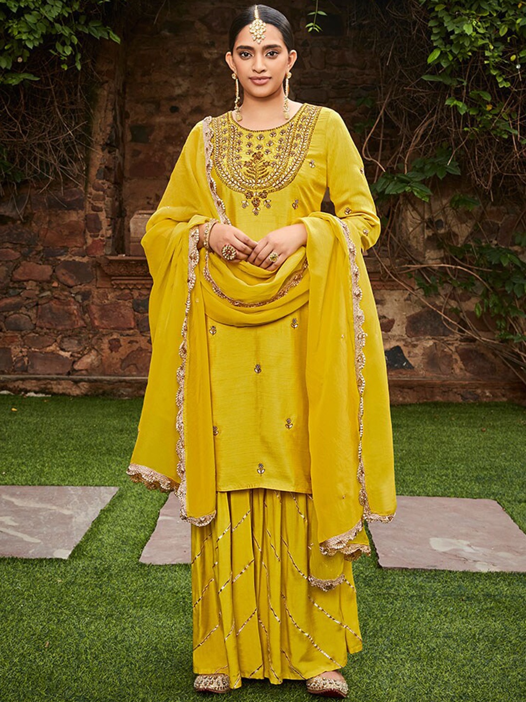 

Jaipur Kurti Yellow Ethnic Motifs Embroidered Kurta With Trousers & Dupatta