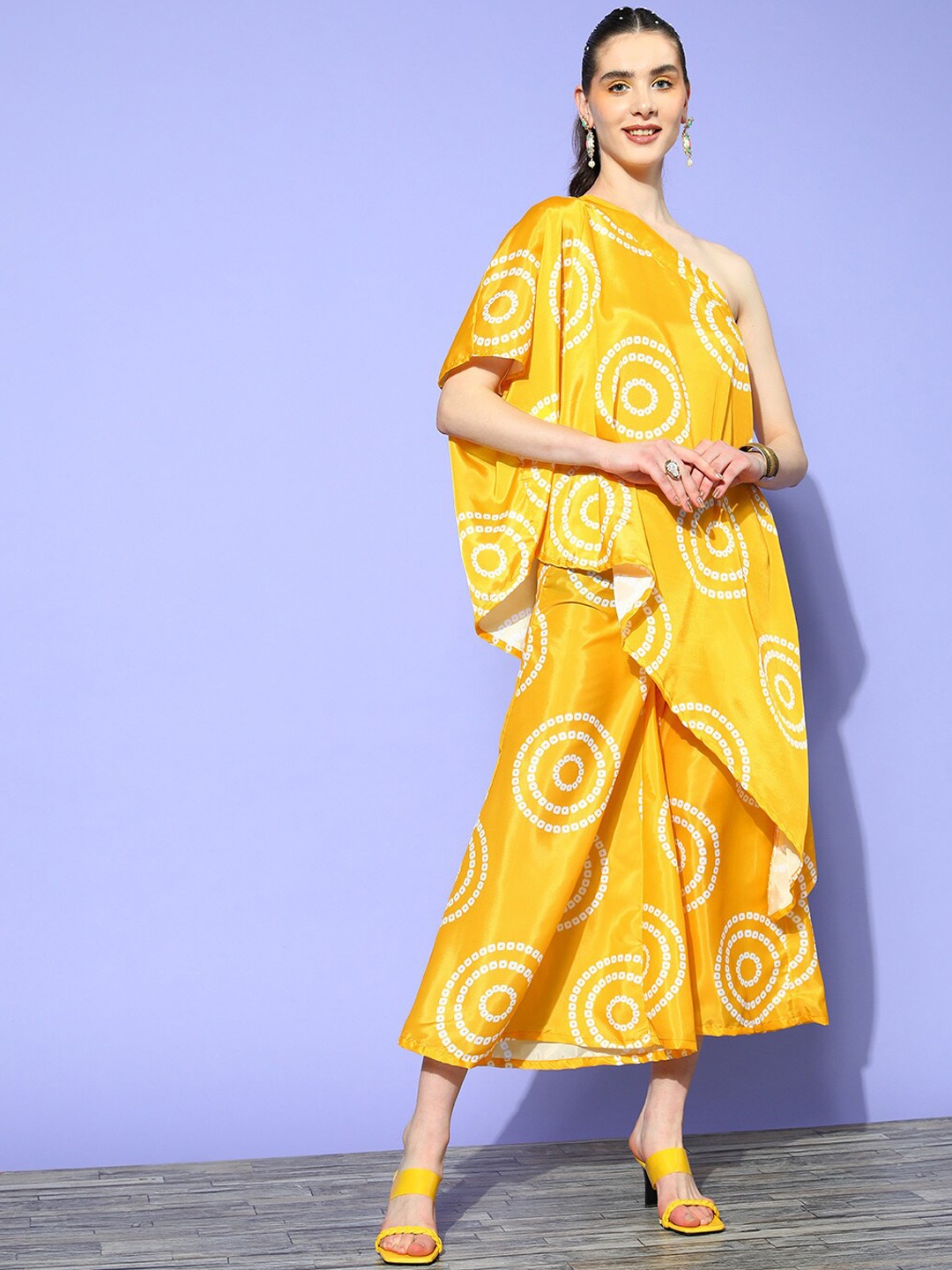 

InWeave Yellow & White One-Shoulder Bandhani Printed A-Line Kurta with Palazzos