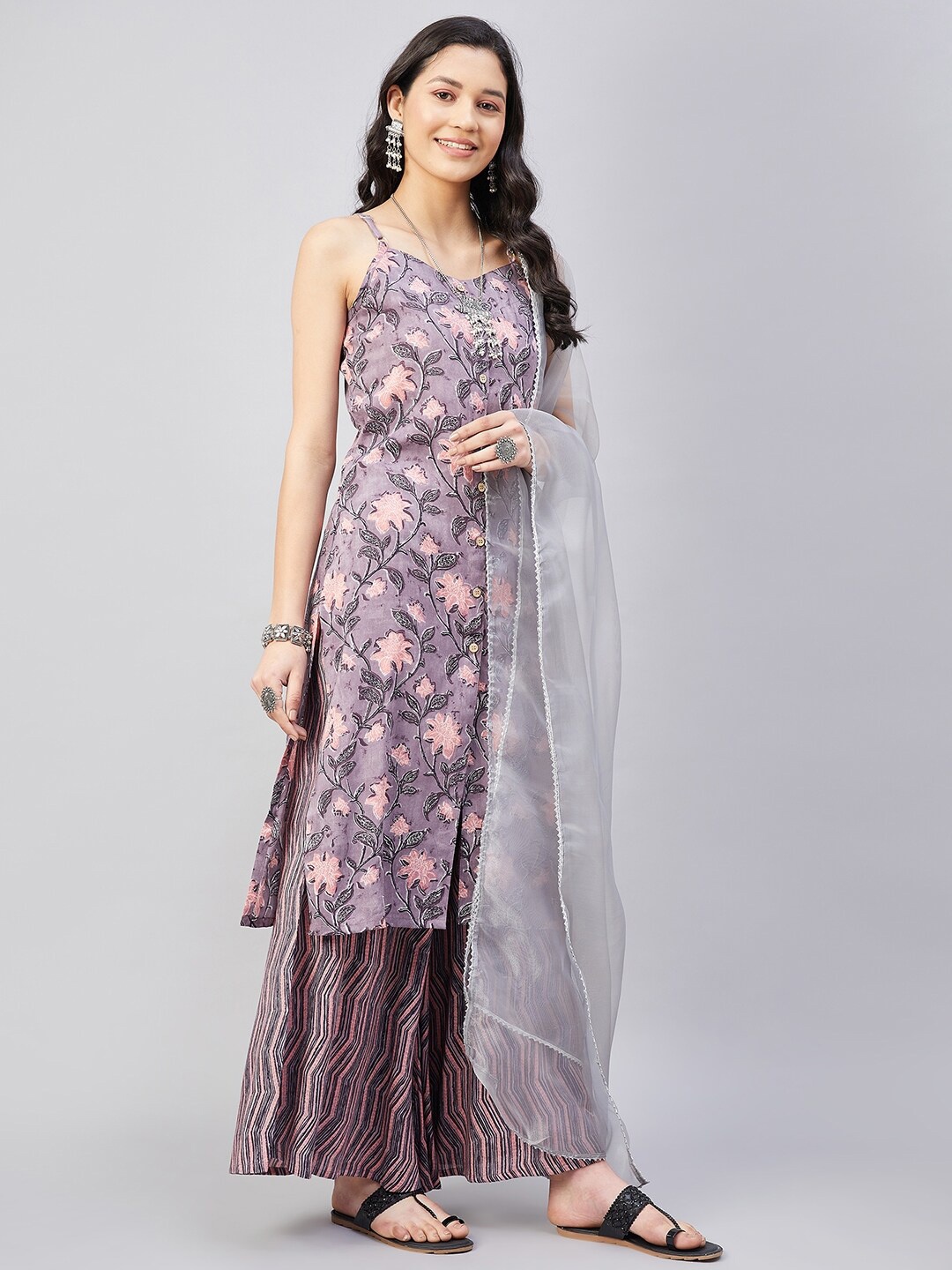 

InWeave Purple & Pink Sleeveless Floral Printed Kurta with Palazzos & Dupatta