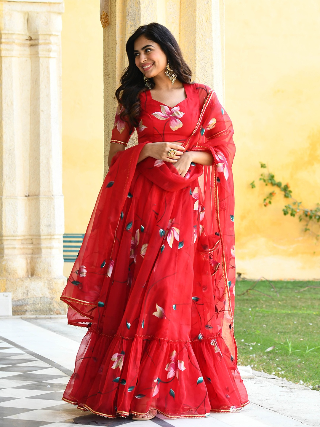 

Bunaai Floral Printed V-Neck Ready to Wear Lehenga & Blouse With Dupatta, Red