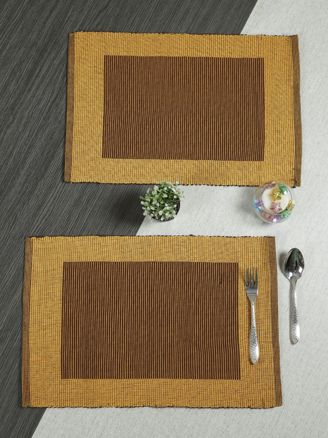 

Soumya Brown 6 Pieces Textured Cotton Reversible Table Placemats