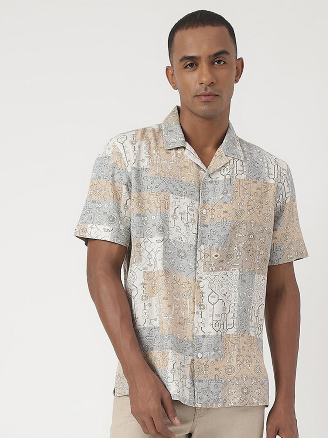 

Marks & Spencer Ethnic Motifs Printed Casual Shirt, White