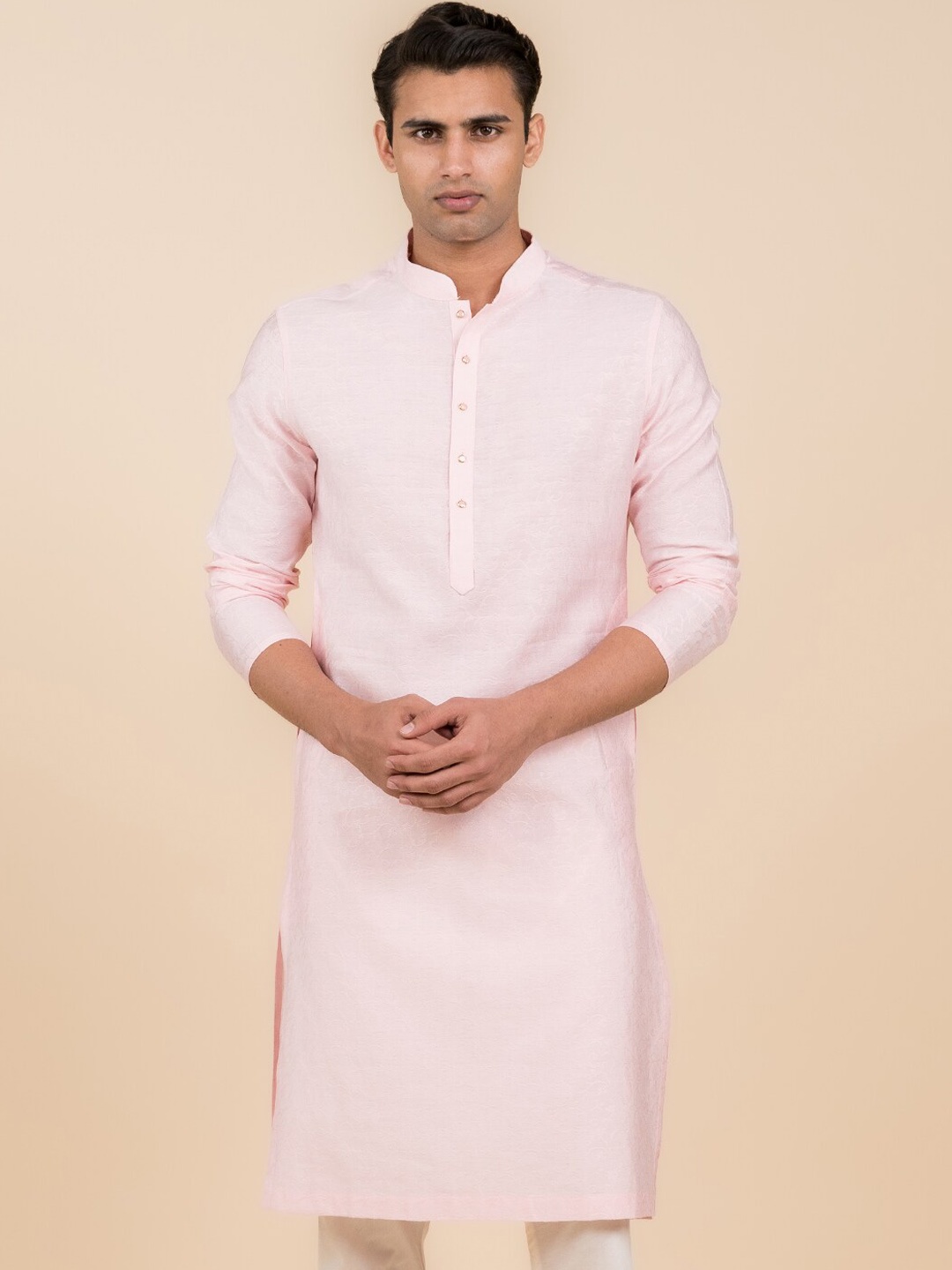

Tasva Mandarin Collar Self Design Kurta with Churidar, Pink