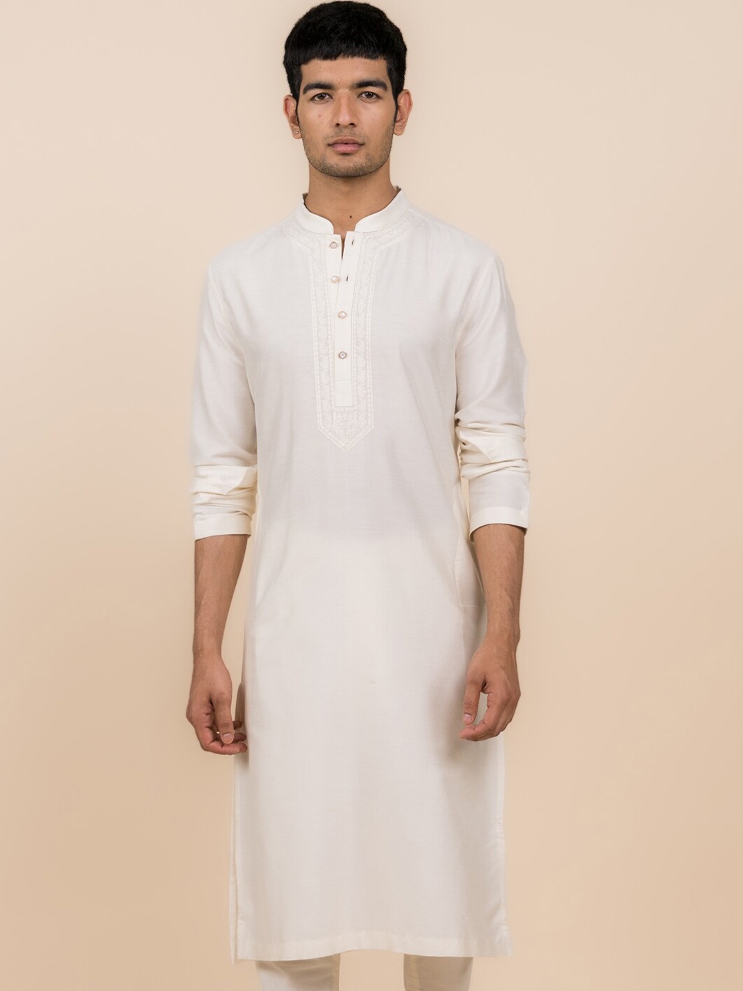 

Tasva Ethnic Motifs Embroidered Straight Kurta with Churidar, Off white