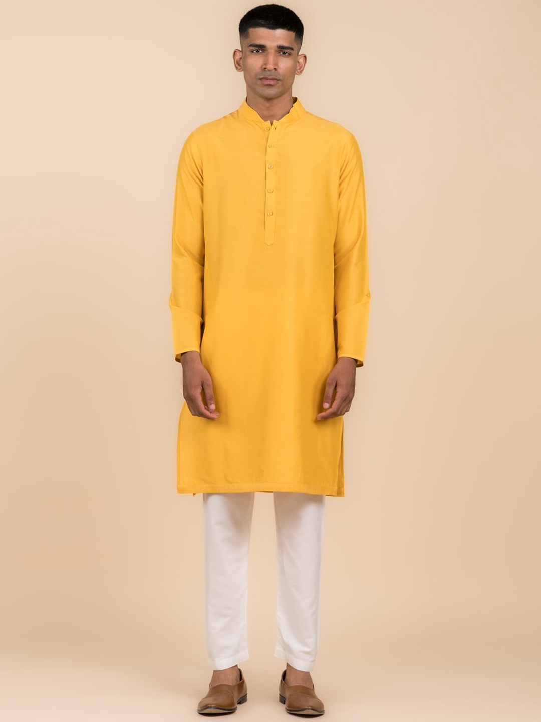 

Tasva Mandarin Collar Straight Kurta, Yellow