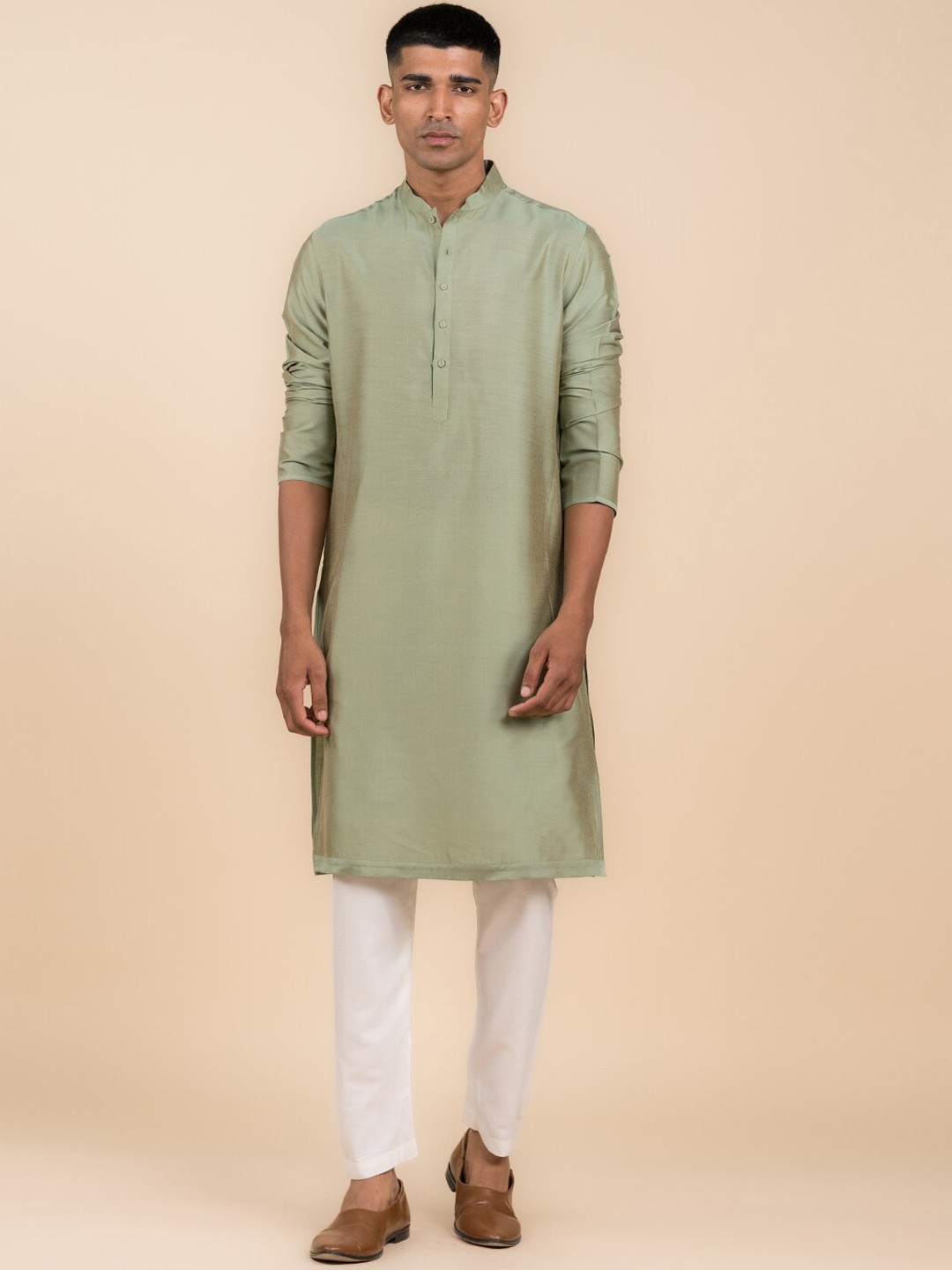 

Tasva Mandarin Collar Straight Kurta, Green