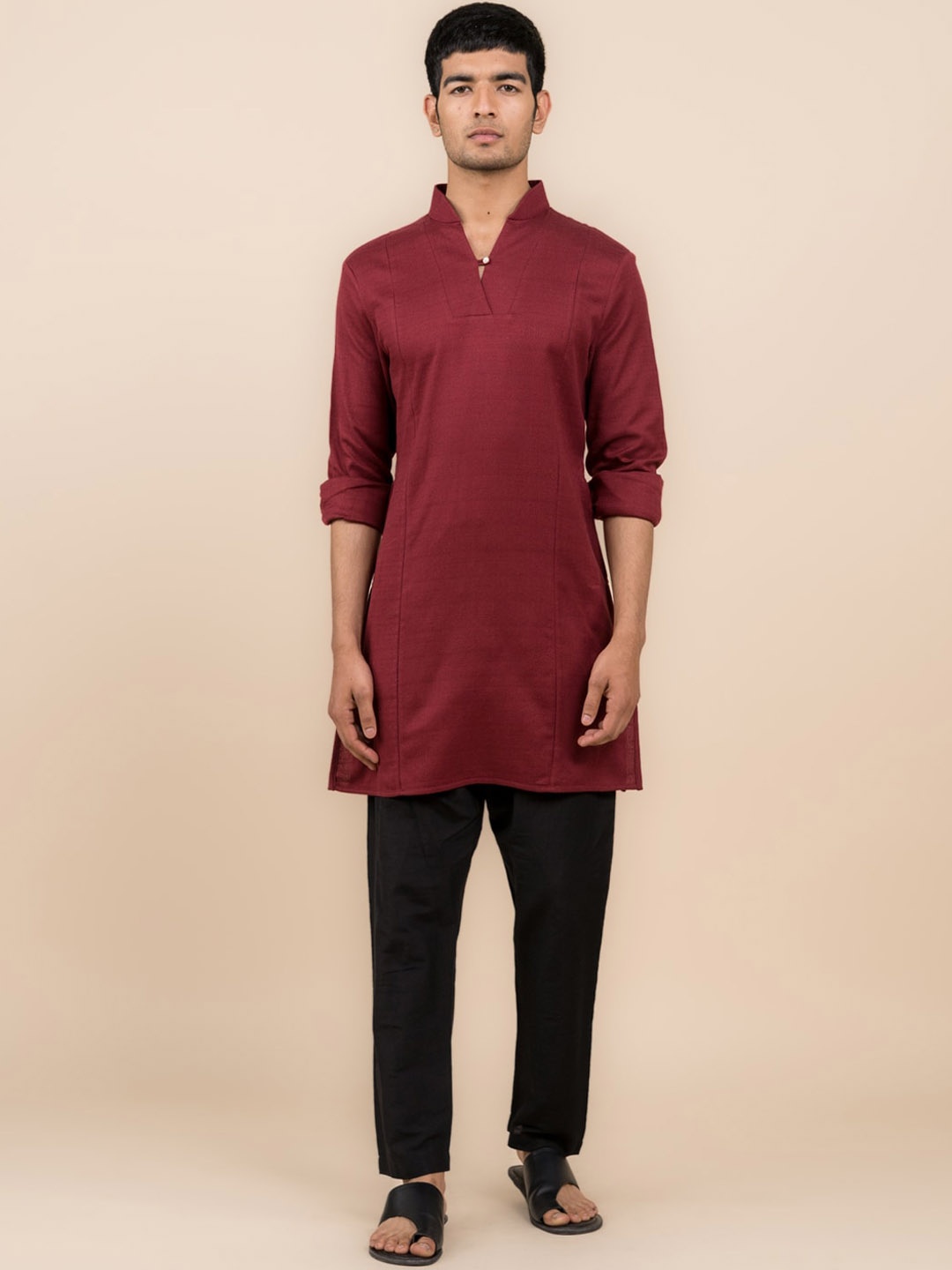 

Tasva Mandarin Collar Pure Cotton Kurta, Maroon