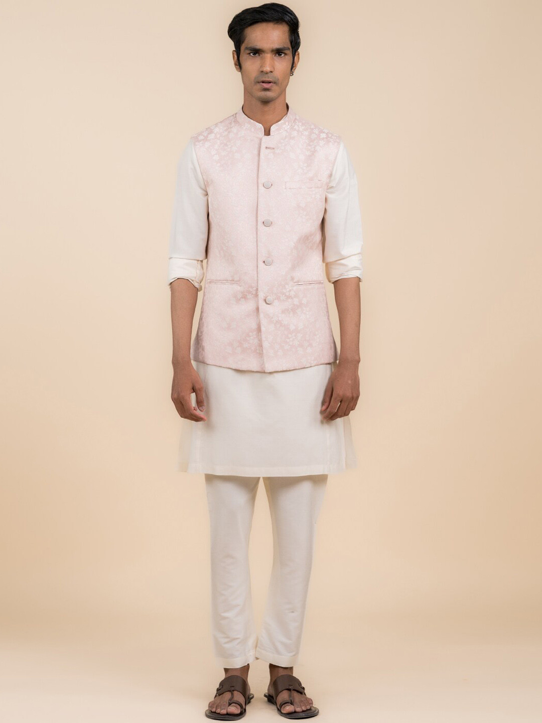 

Tasva Woven-Design Bundi Nehru Jacket, Pink