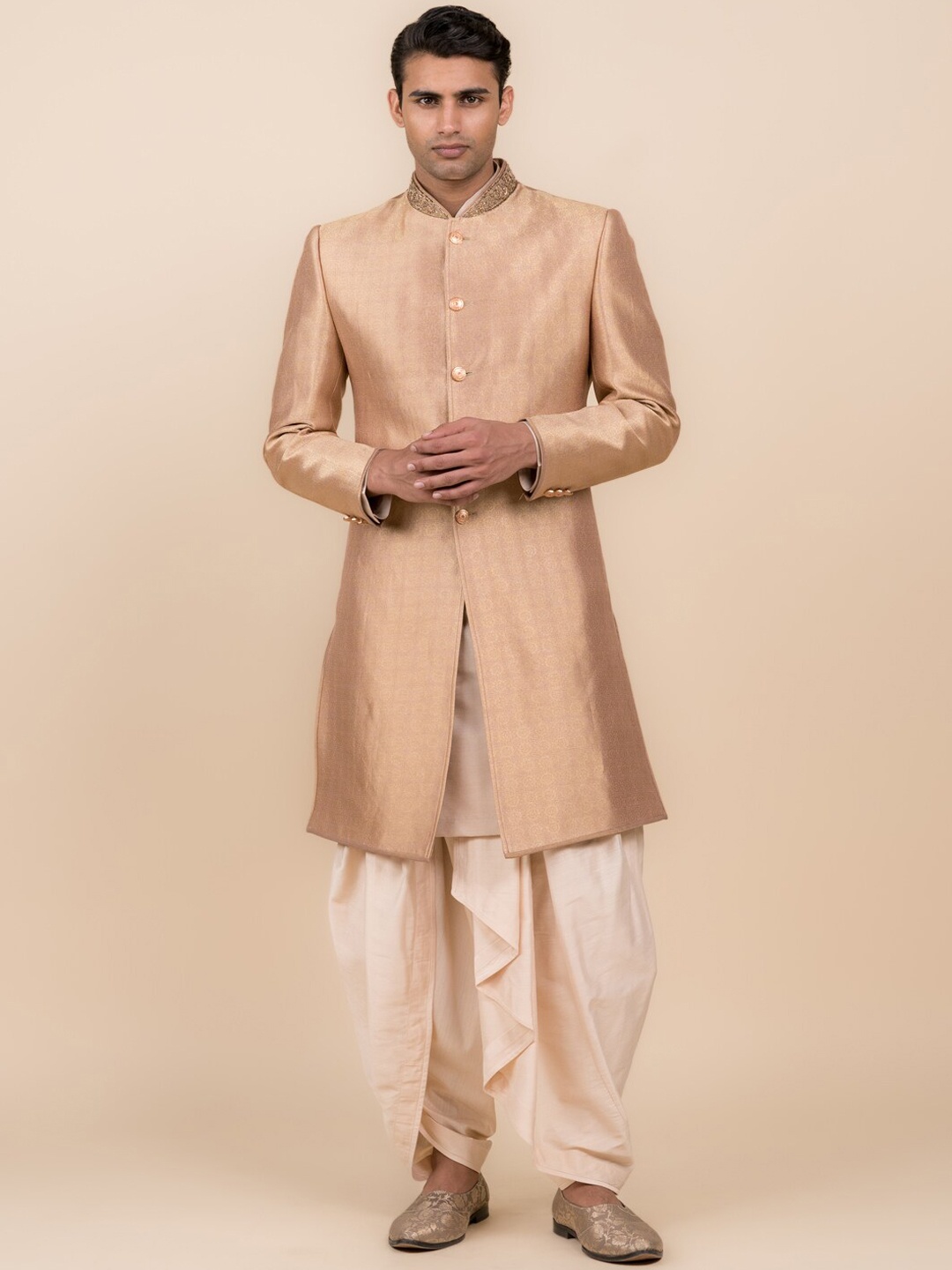 

Tasva Men Woven Design Mandarin Collar Sherwani Set, Pink