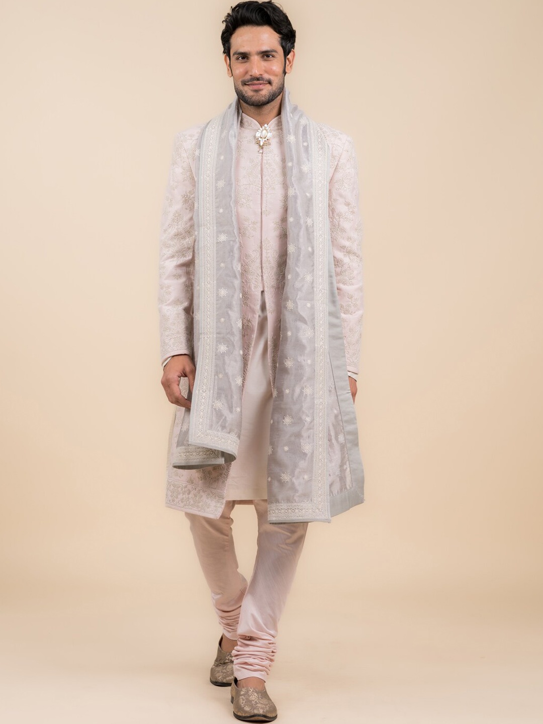 

Tasva Men Embroidered Sherwani Set, Pink