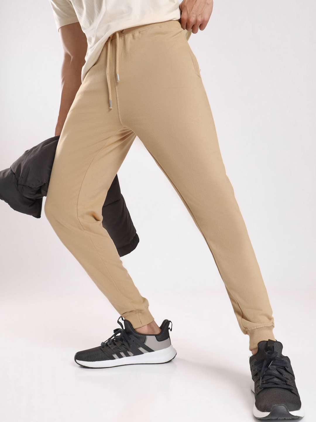 

NOBERO Men Mid-Rise Cotton Joggers, Beige
