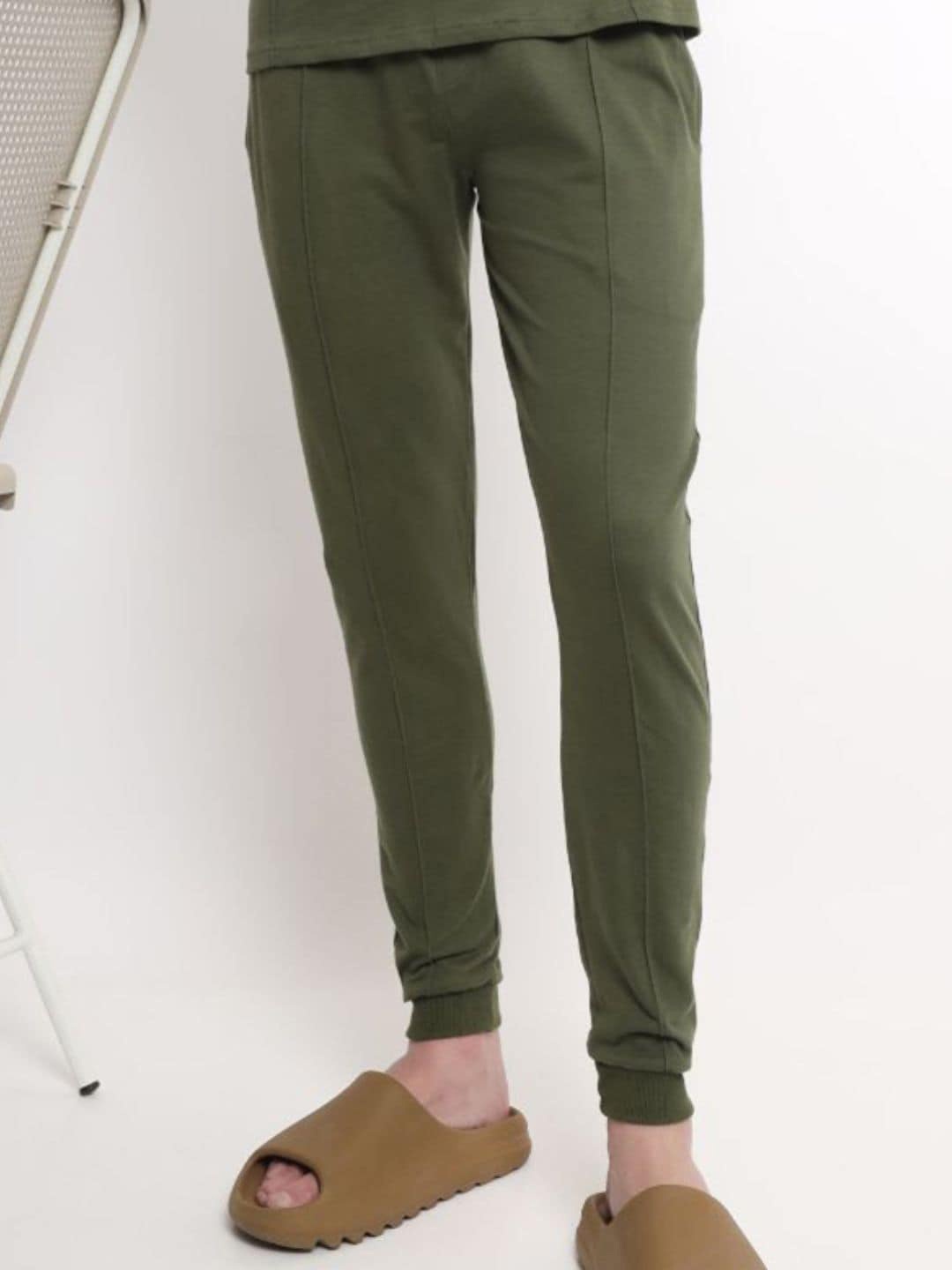 

NOBERO Men Mid-Rise Cotton Joggers, Green