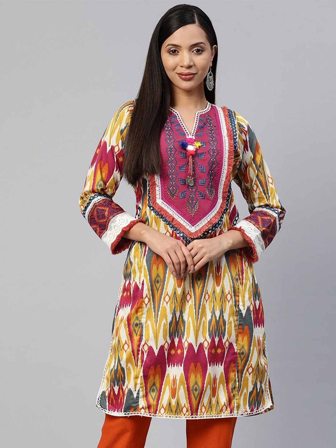 

Nayam By Lakshita Abstract Printed Mirror Work Detail Pure Cotton Straight Kurta, White