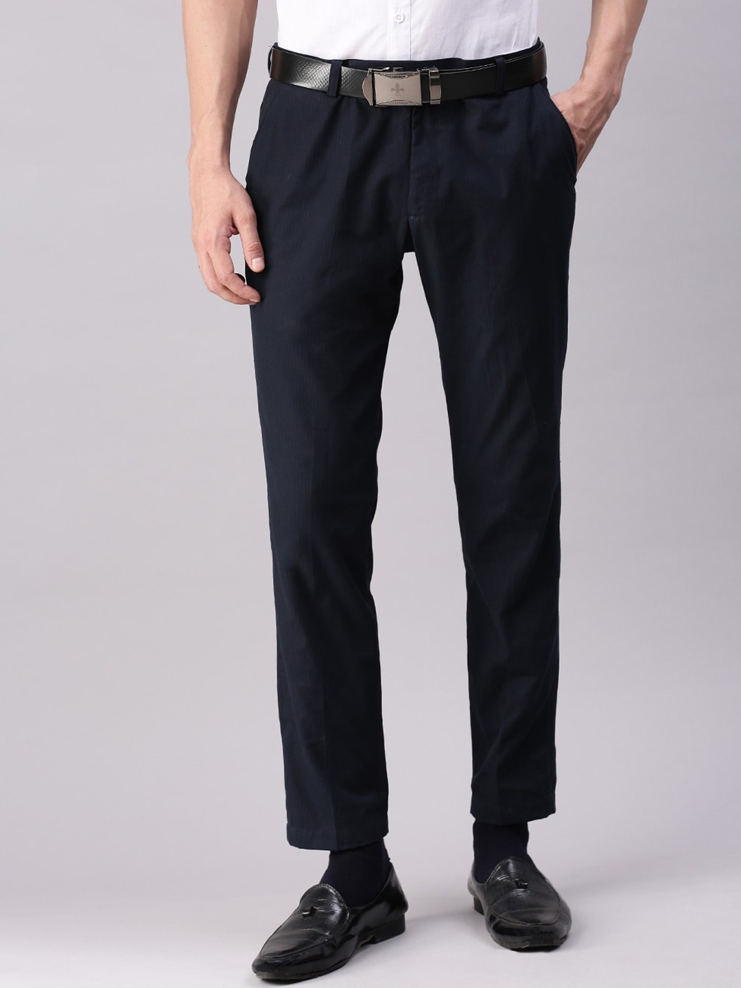 

Kryptic Men Solid Cotton Blend Tapered Fit Cropped Formal Trousers, Navy blue