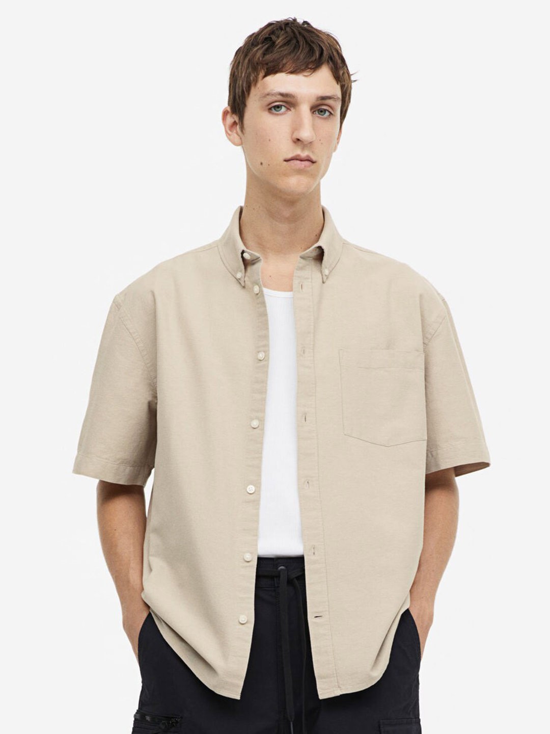 

H&M Men Relaxed Fit Short-Sleeved Oxford shirt, Beige