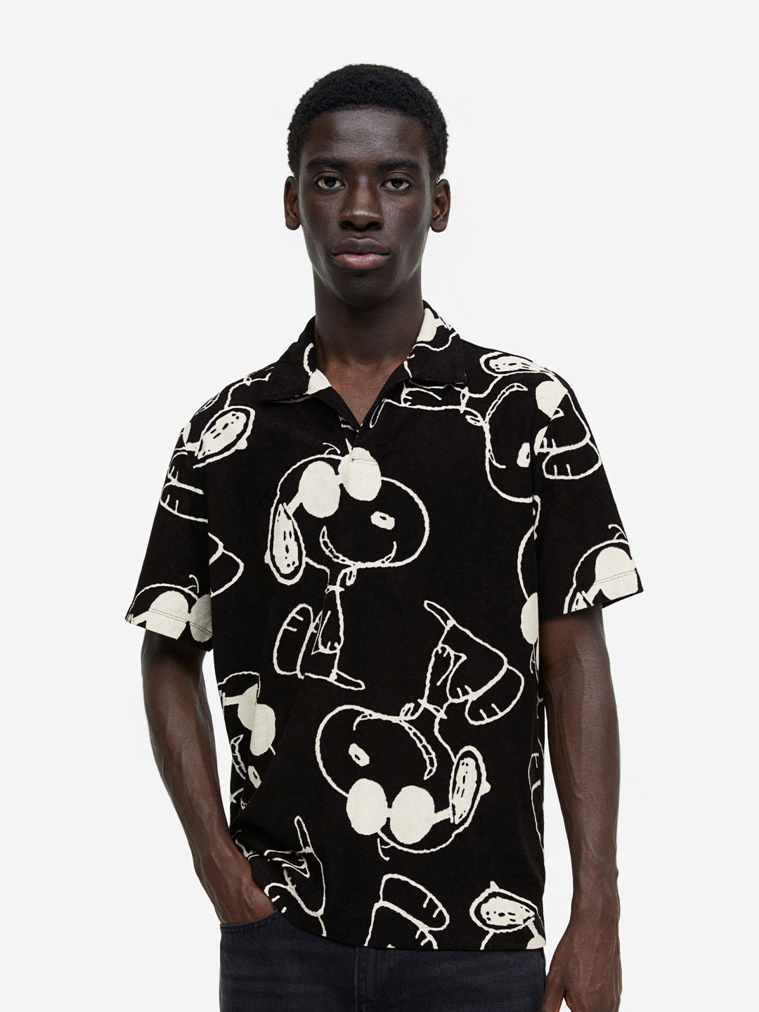 

H&M Men Regular Fit Snoopy Terry Polo Shirt, Black