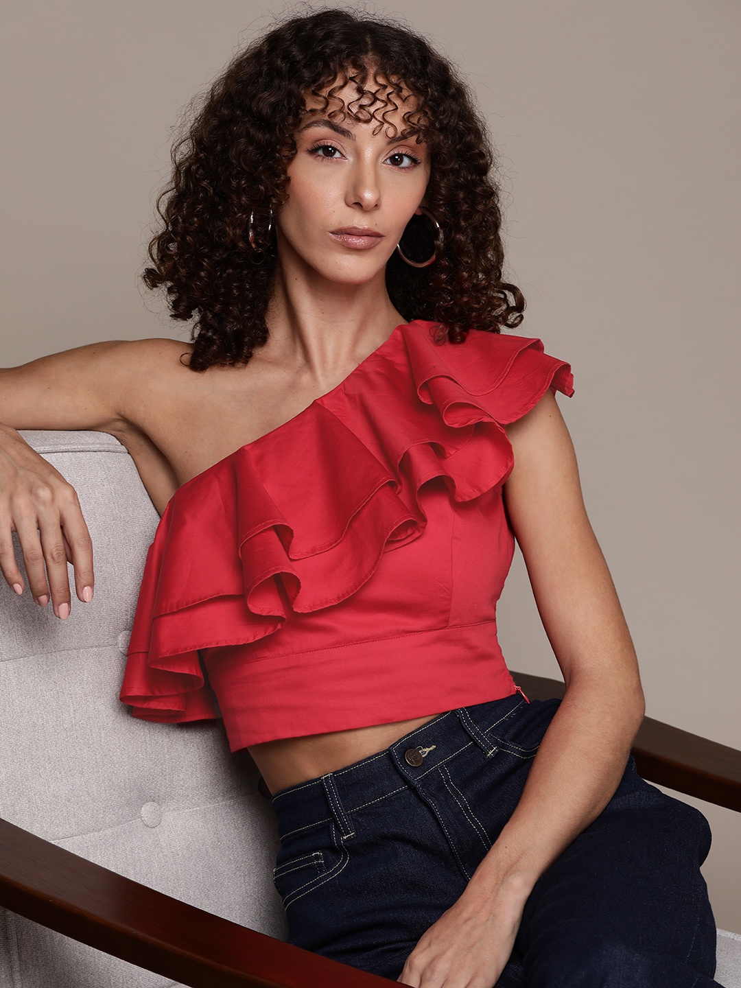 

bebe Soft Romance One-Shoulder Ruffle Detailed Crop Top, Red
