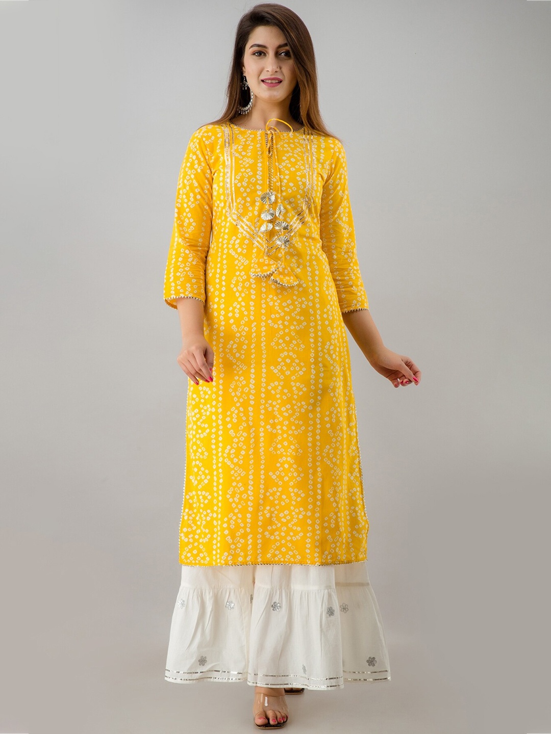 

HERE&NOW Yellow & White Bandhani Printed Tie-Up Neck Gotta Patti Kurta