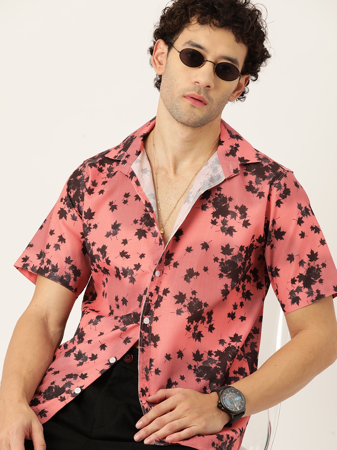 

Kook N Keech Men Relaxed Floral Opaque Printed Casual Shirt, Maroon