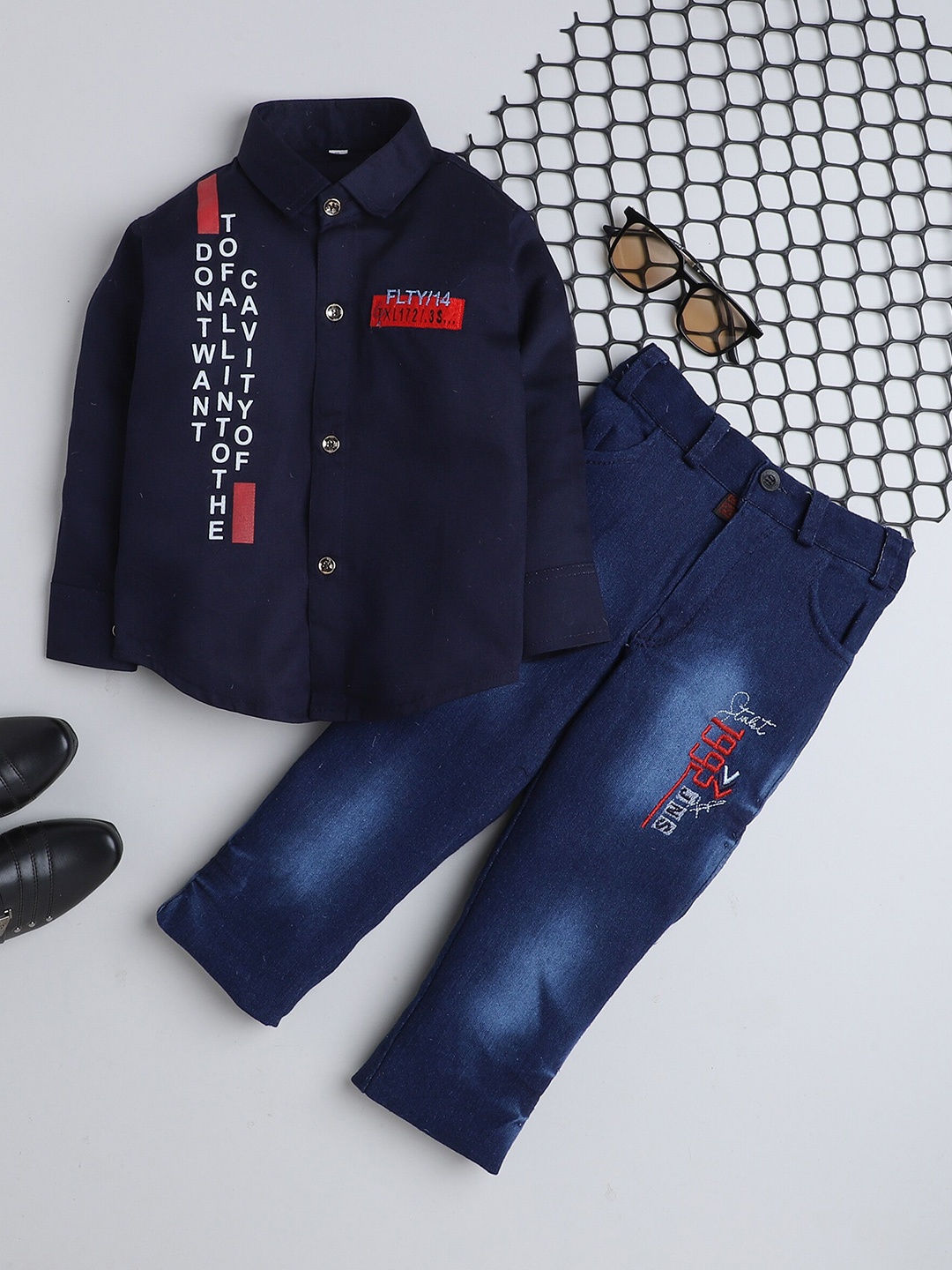 

BAESD Boys Printed Shirt With Trousers, Navy blue