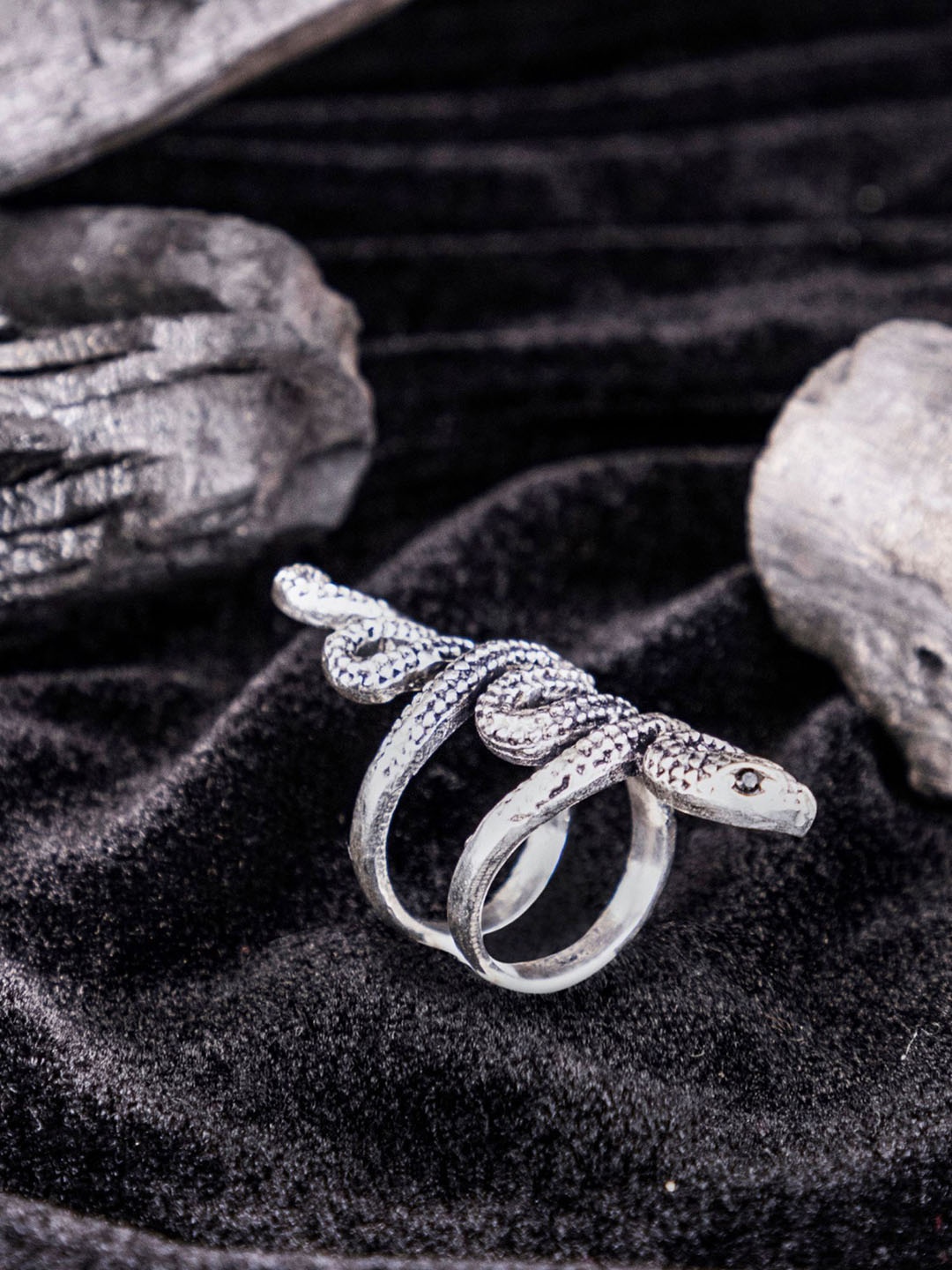 

Studio One Love Intricate Textured Detail Adjustable Finger Ring, Silver