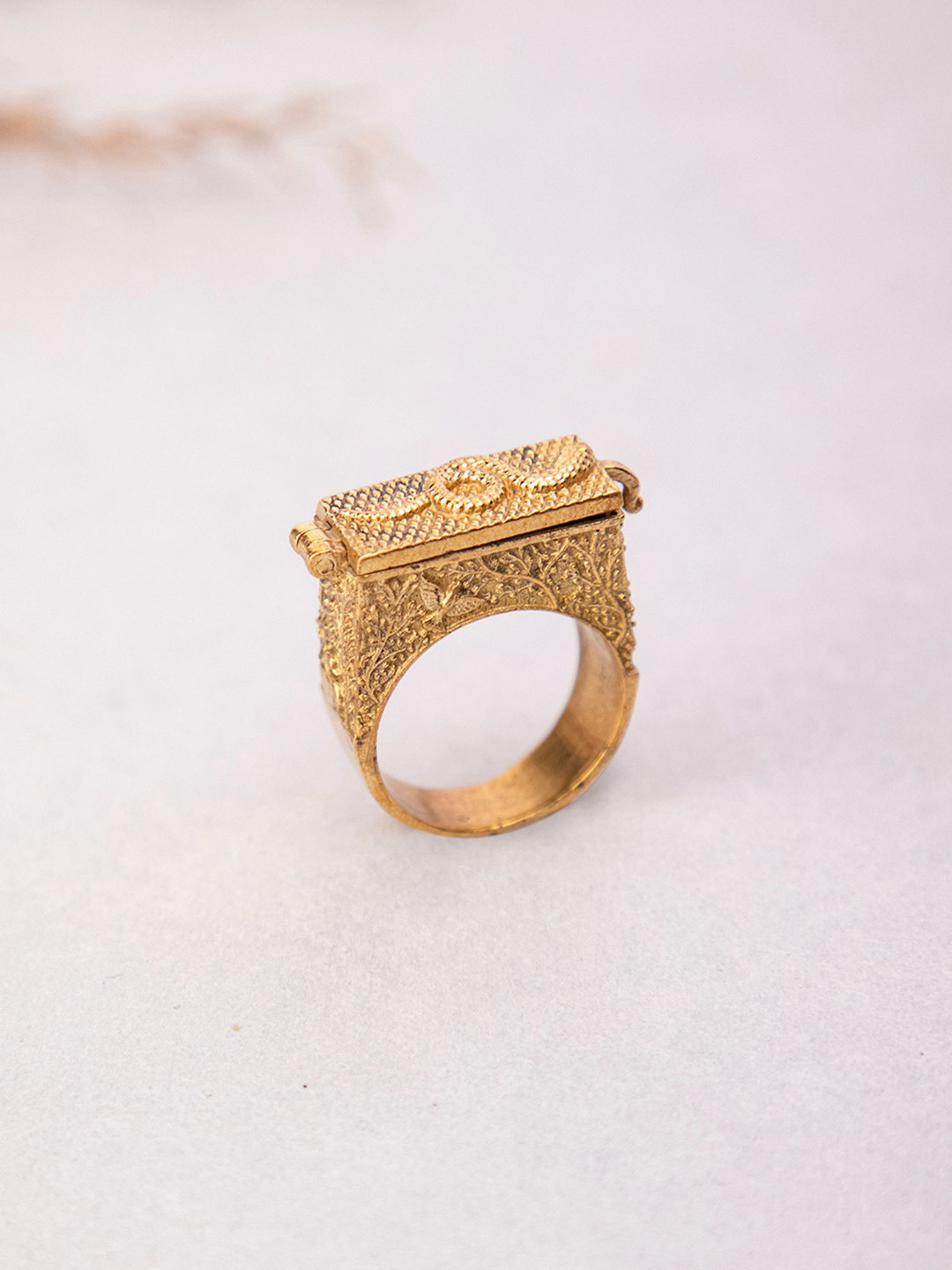 

Studio One Love Minimalist Brass-Plated Ring, Gold