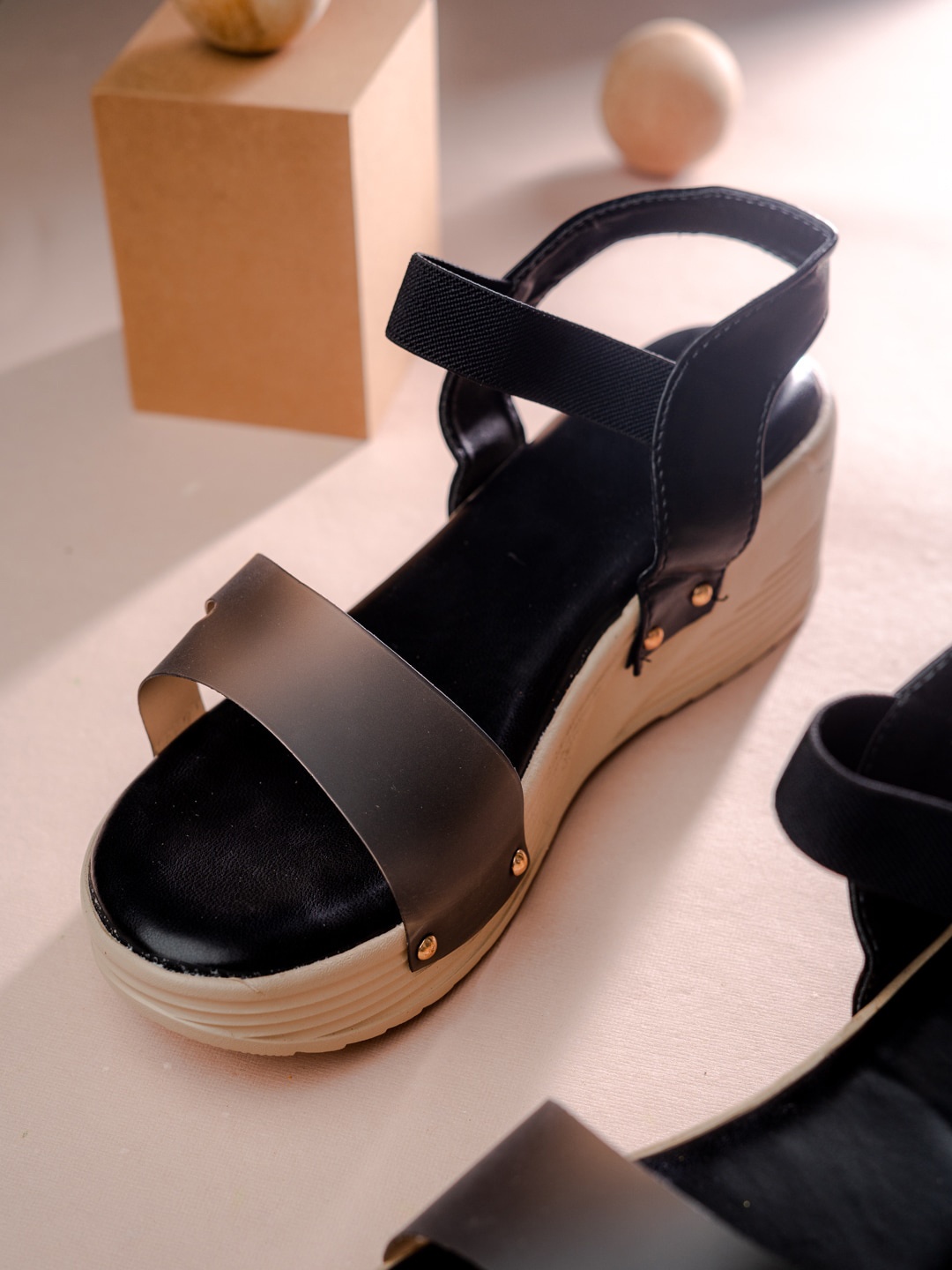 

The Roadster Lifestyle Co. Women Open Toe Wedges With Backstrap, Black