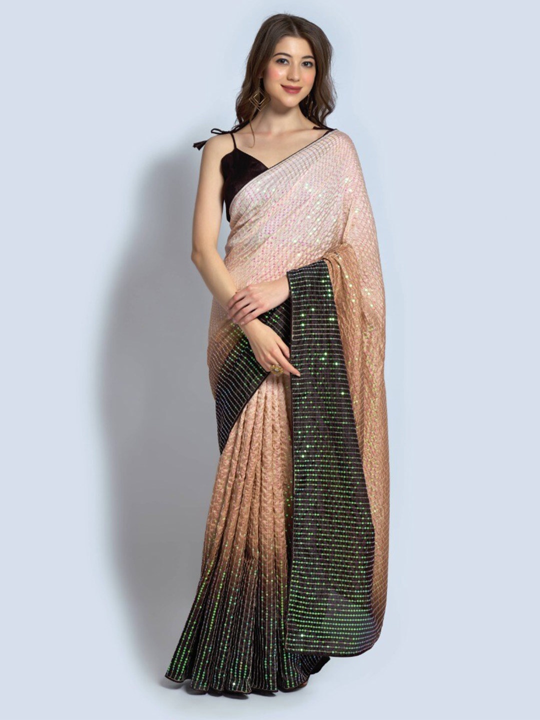 

VEERAX Embellished Sequinned Saree, Pink