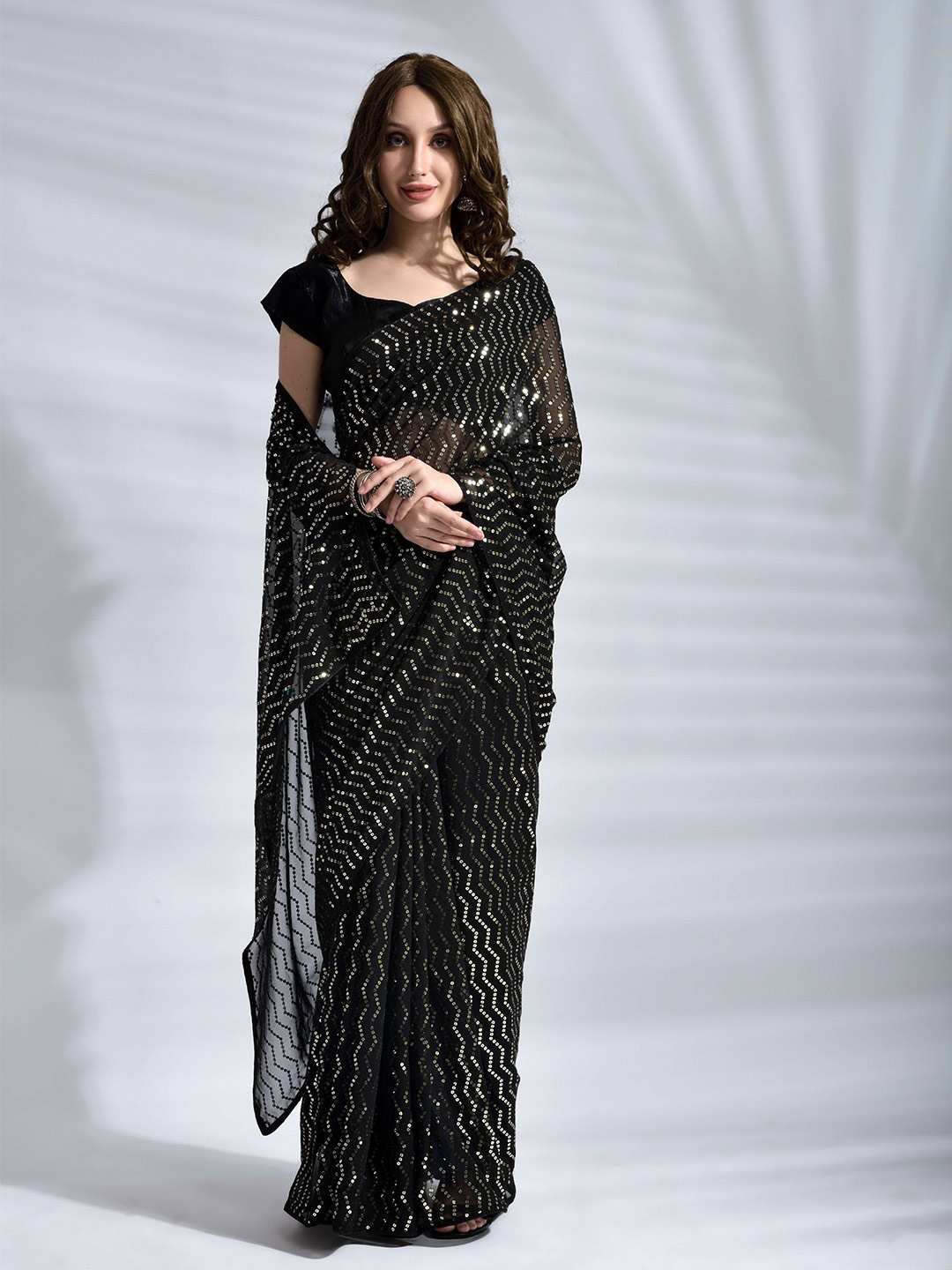 

VEERAX Embellished Sequinned Pure Georgette Saree, Black