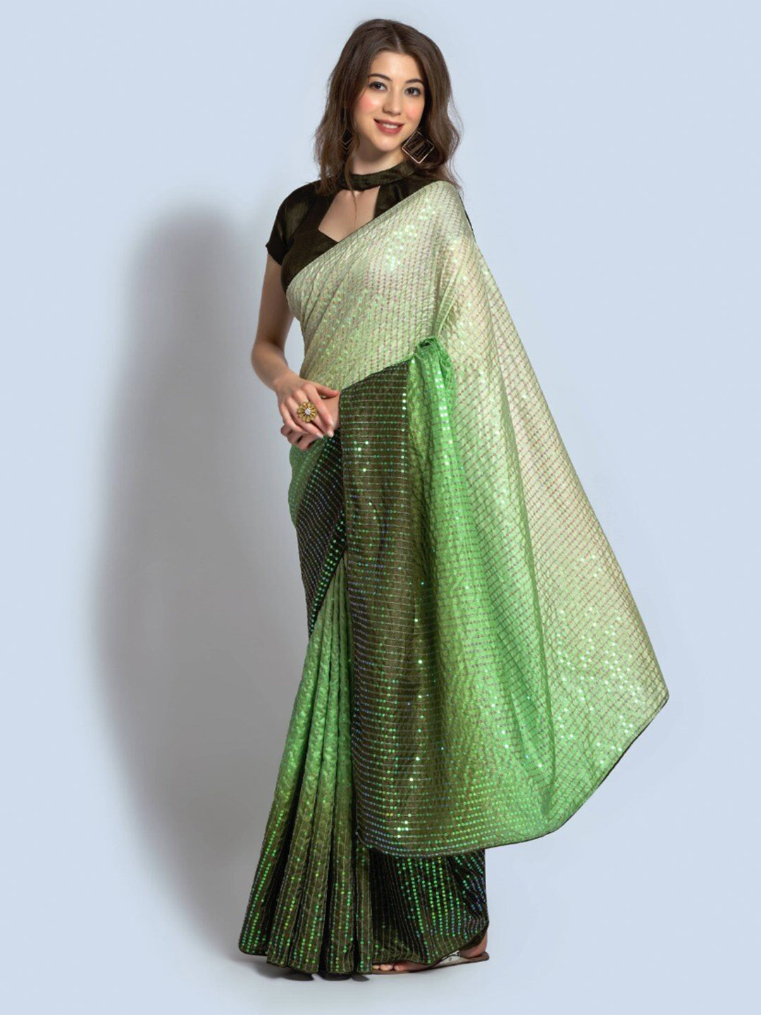 

VEERAX Embellished Sequinned Poly Georgette Saree, Green