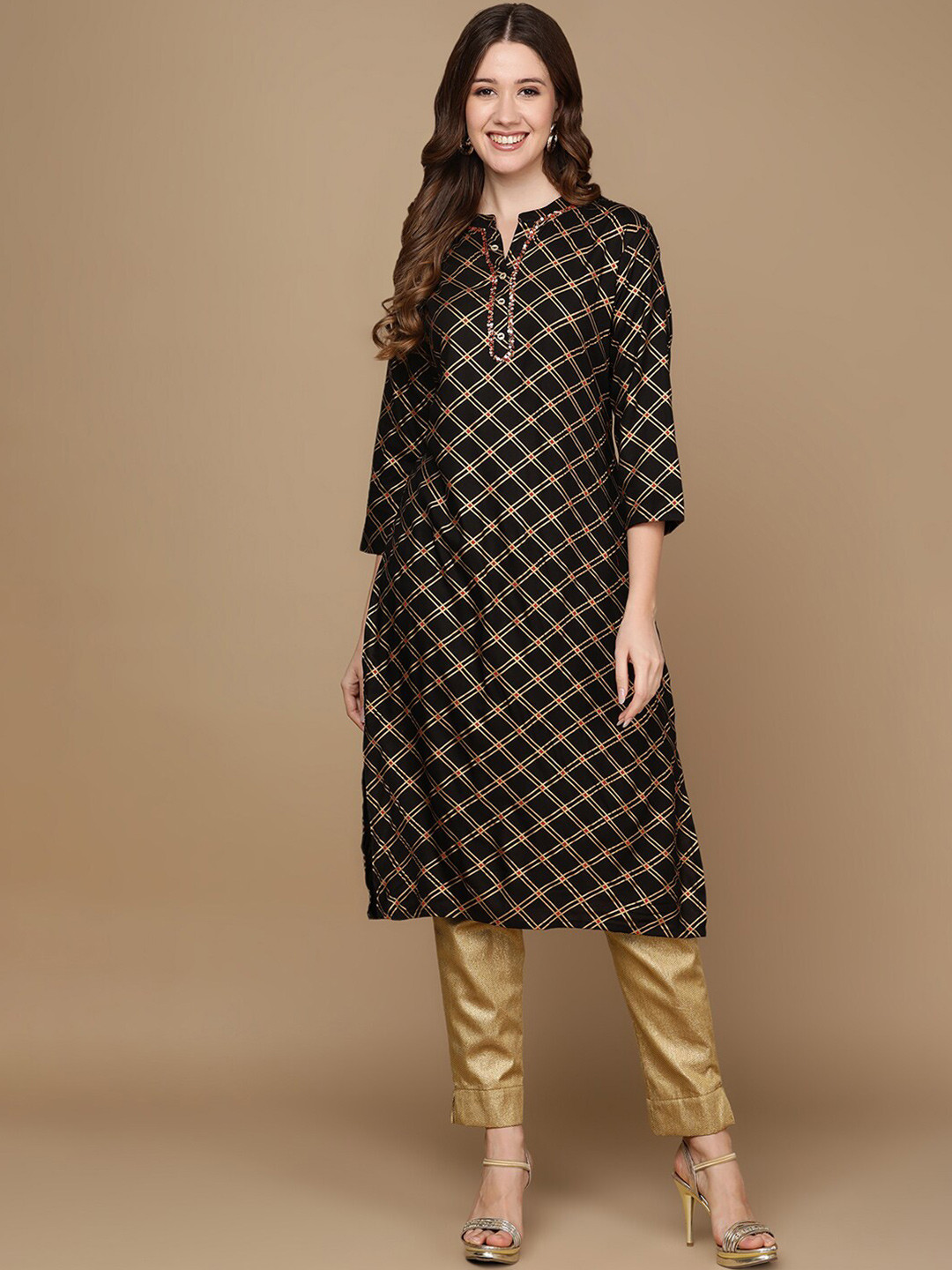 

HERE&NOW Black & Gold Toned Geometric Printed Sequinned Detail Straight Kurta