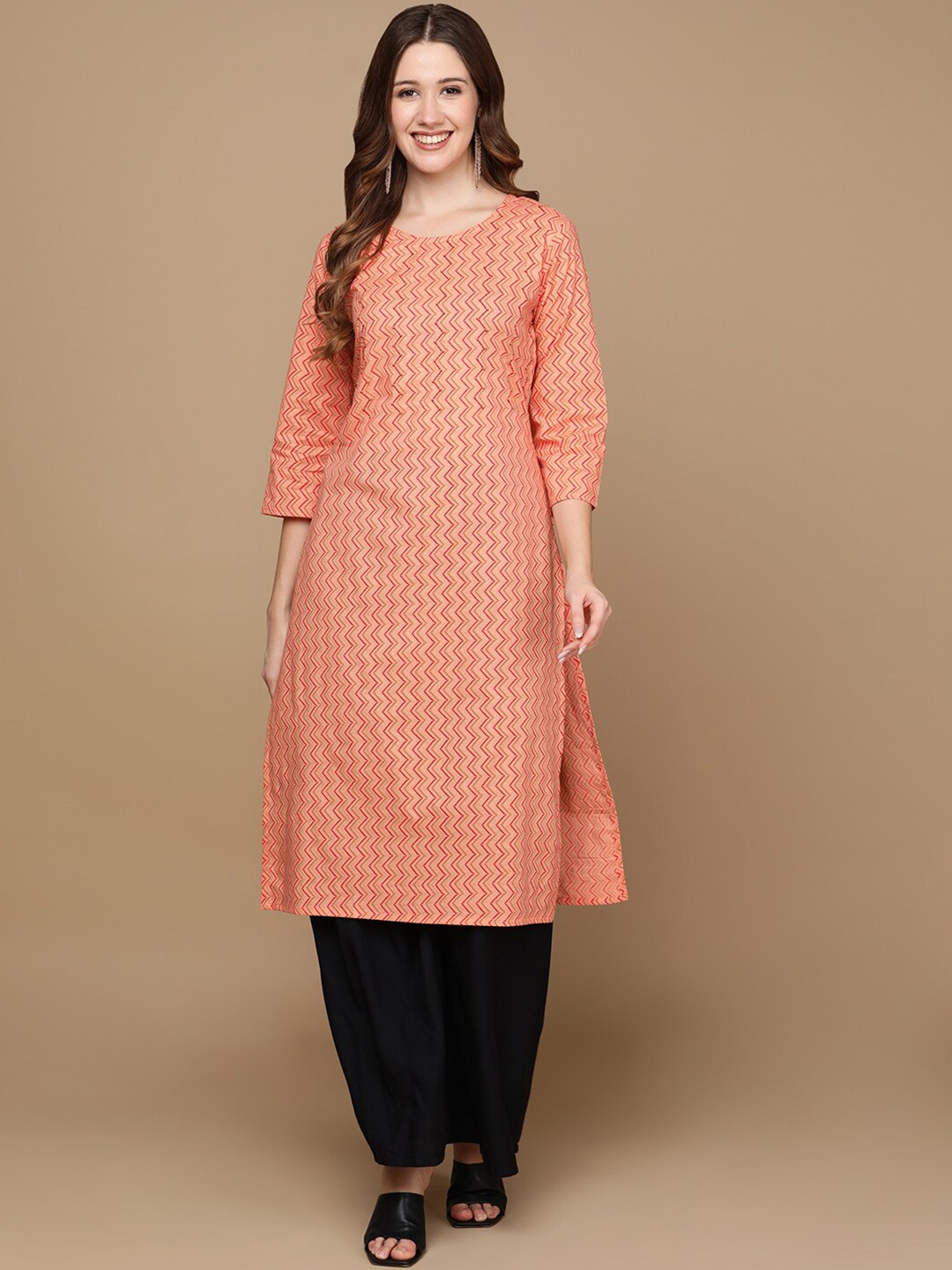 

HERE&NOW Peach-Color & Red Chevron Printed Beads Pure Cotton Kurta