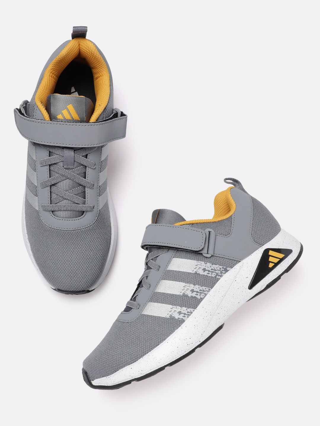 

ADIDAS Men Woven Design Chaze Pro Running Shoes, Grey