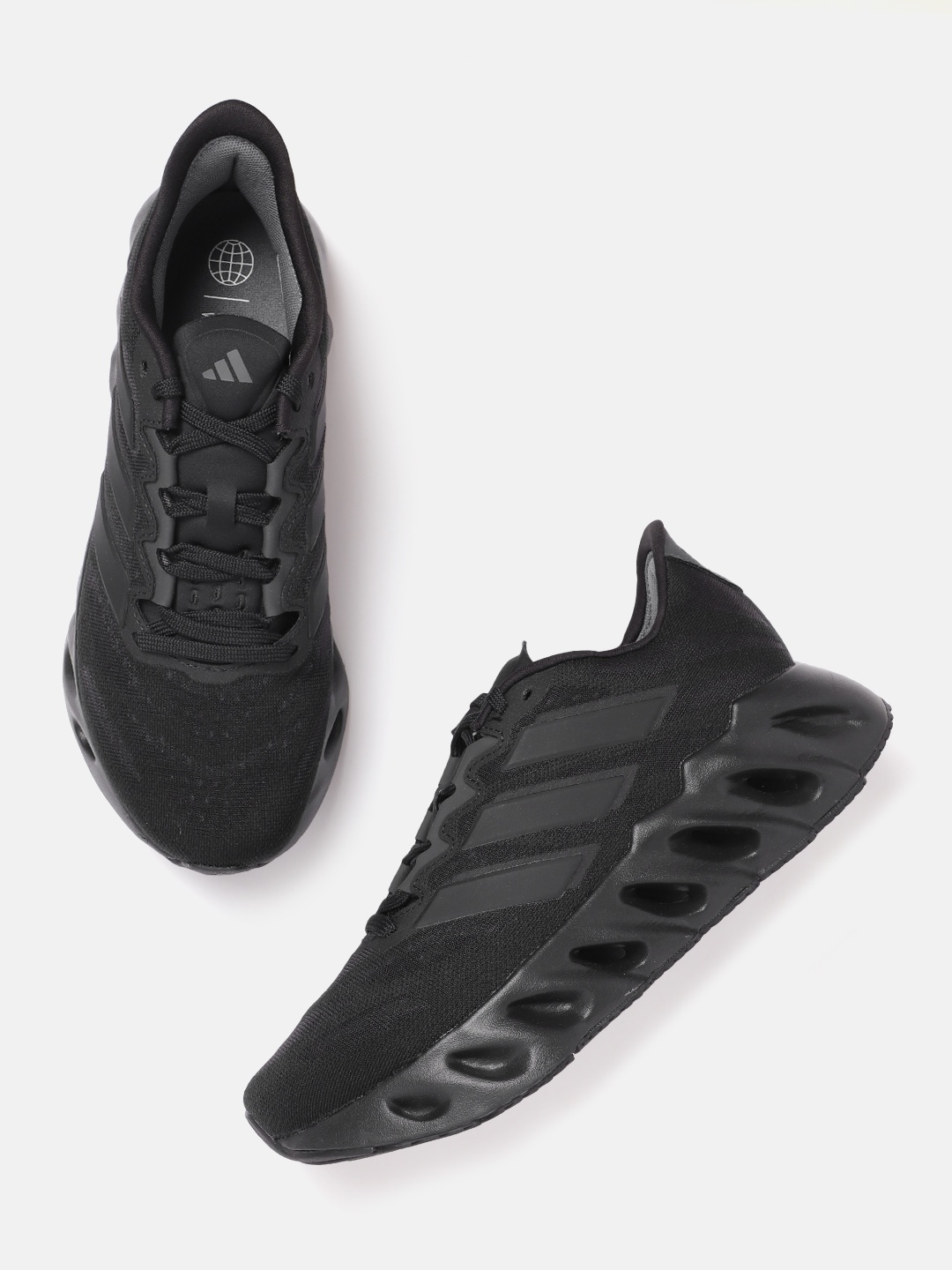 

ADIDAS Men Woven Design SWITCH FWD Running Shoes, Black