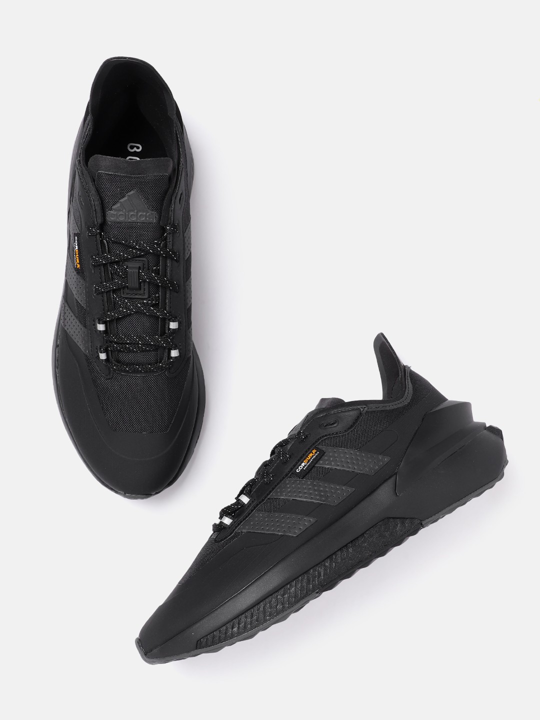 

ADIDAS Unisex Woven Design Avryn Running Shoes, Black