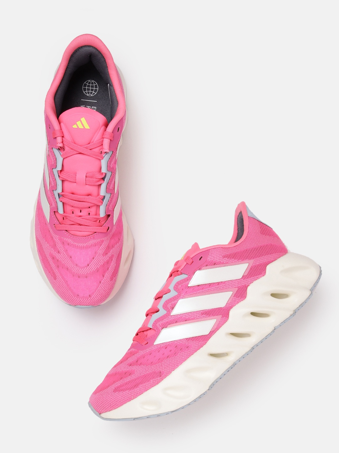 

ADIDAS Women Woven Design Switch FWD Running Shoes, Pink