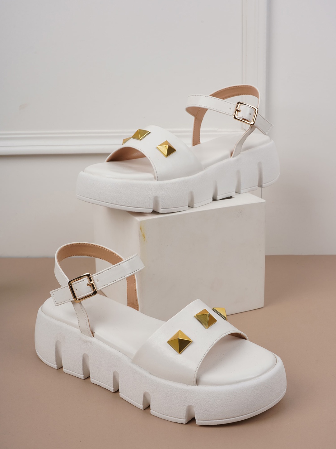 

Walkfree Embellished Flatform Heels With Backstrap, White